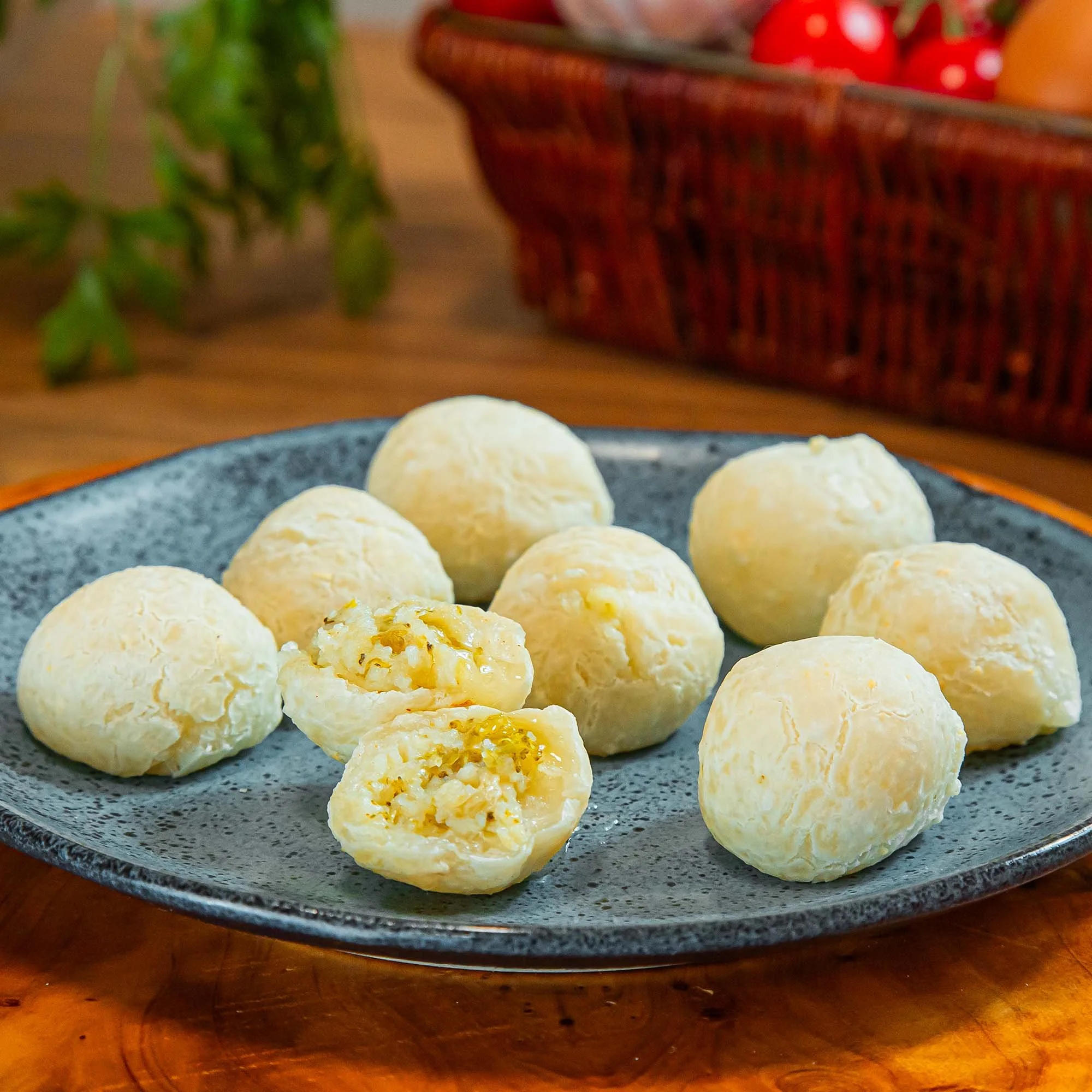 Bolinho de Tapioca com Queijo
