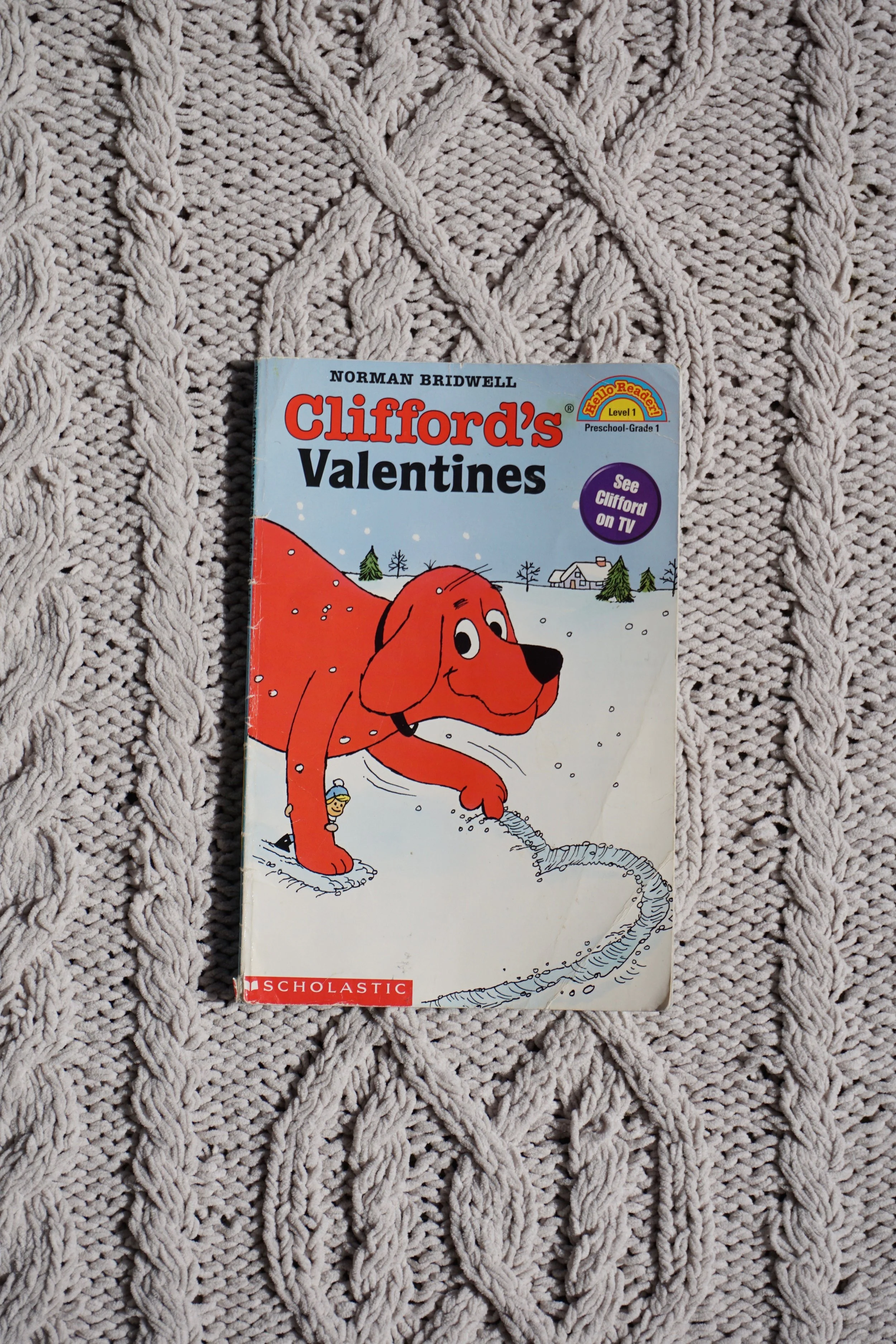 Clifford Scholastic Valentines Book