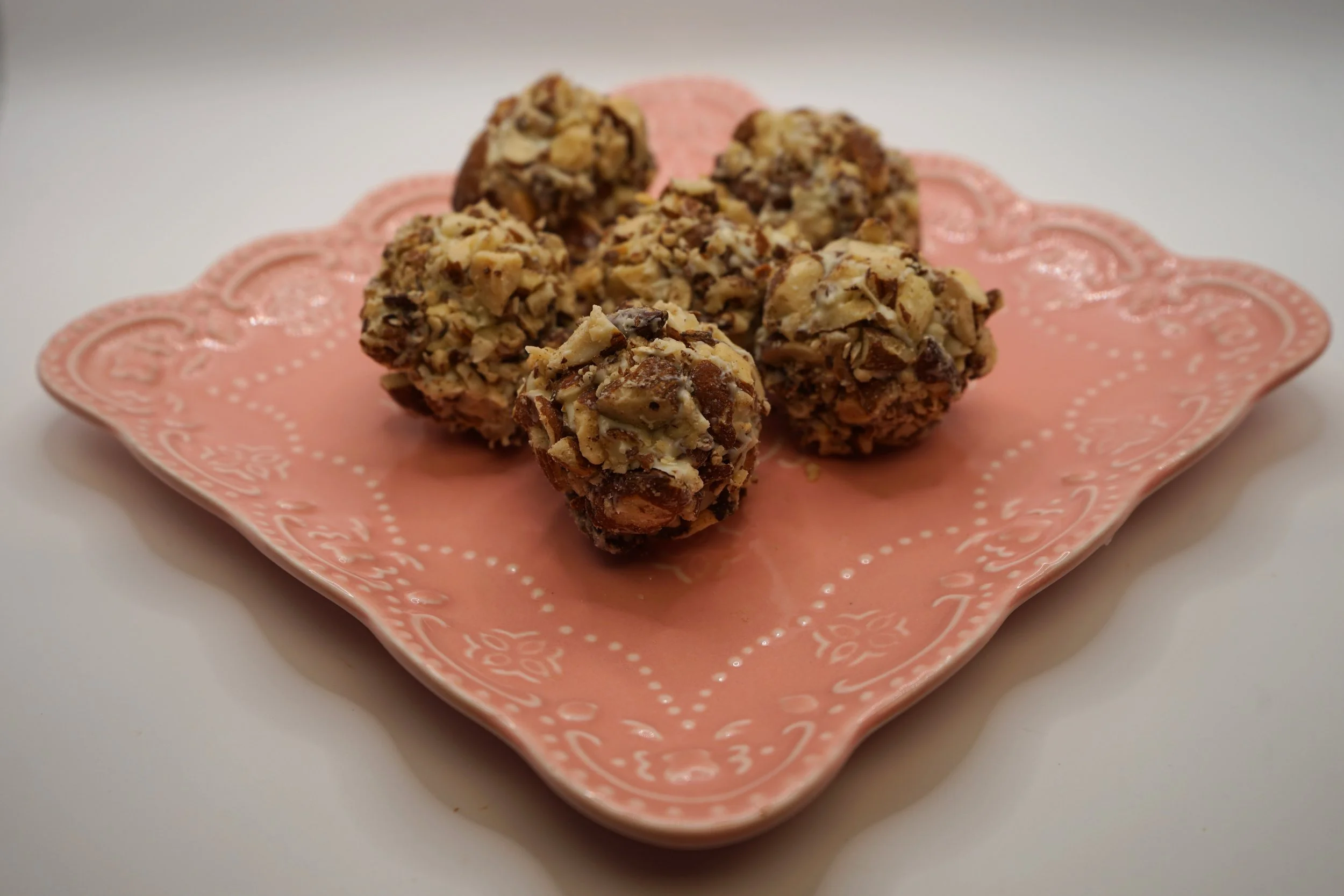 Amaretto Fudge Balls