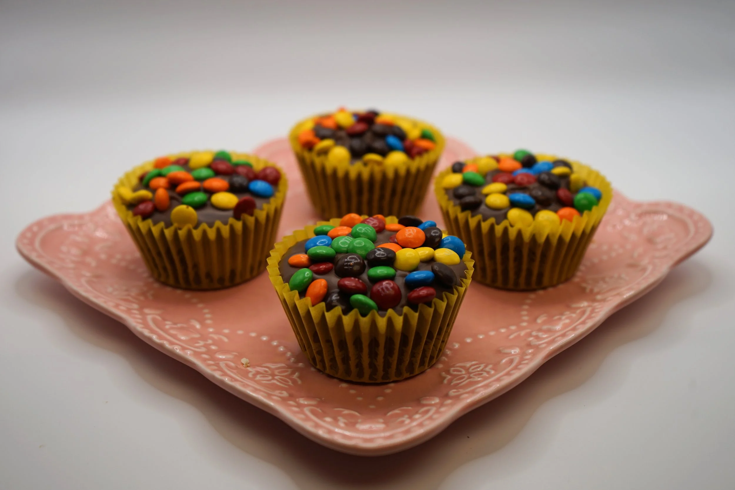 M&M Fudge             Cup