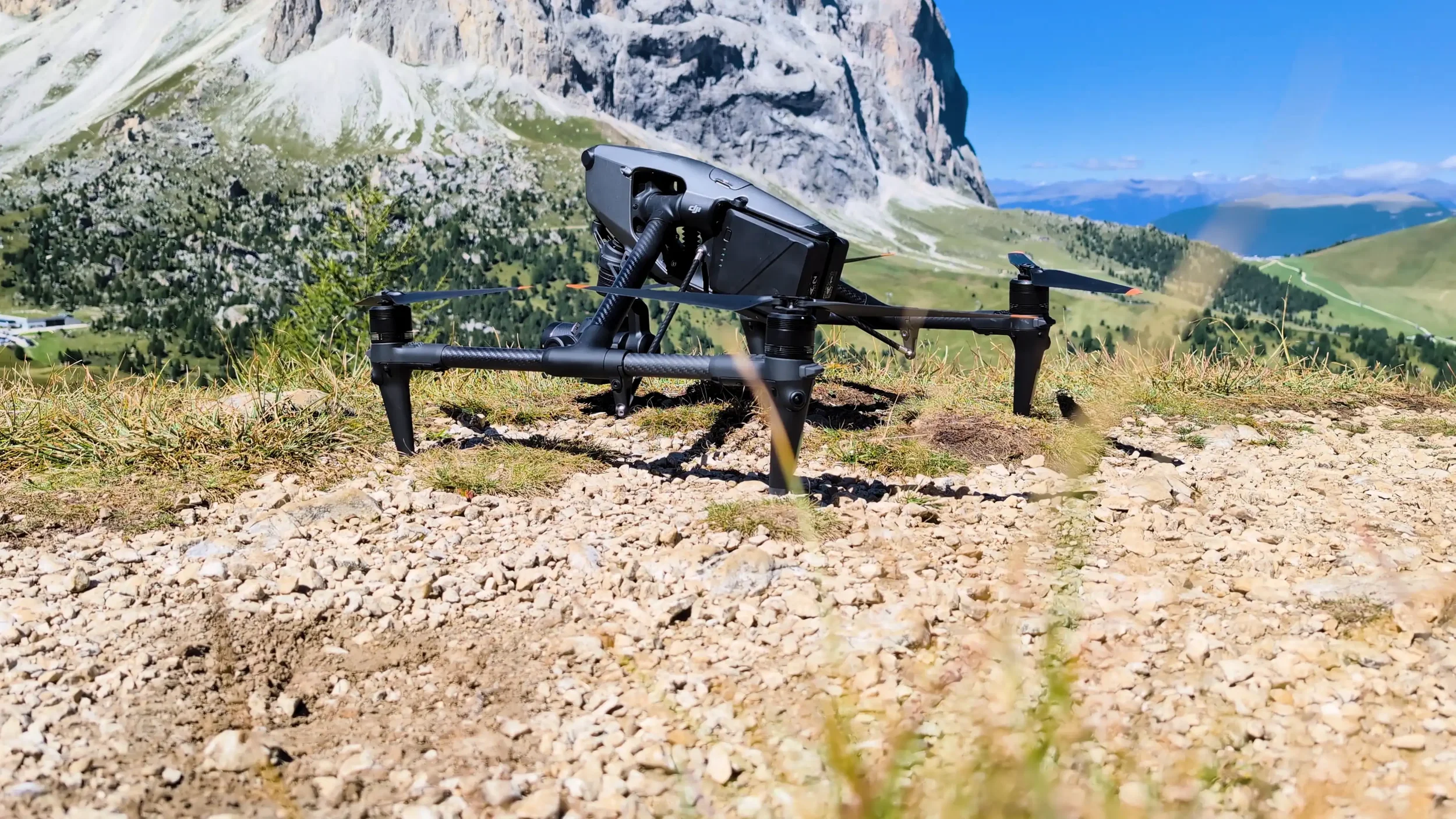 Dolomites_Drone_Intro_Fallback.webp