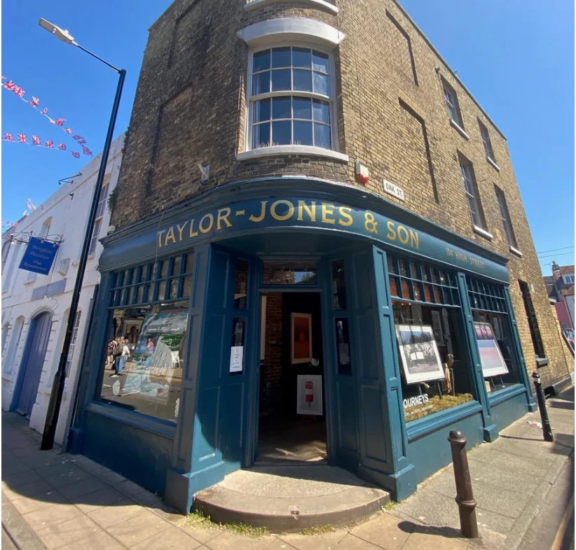 Taylor-Jones &amp; Son Gallery, Deal
