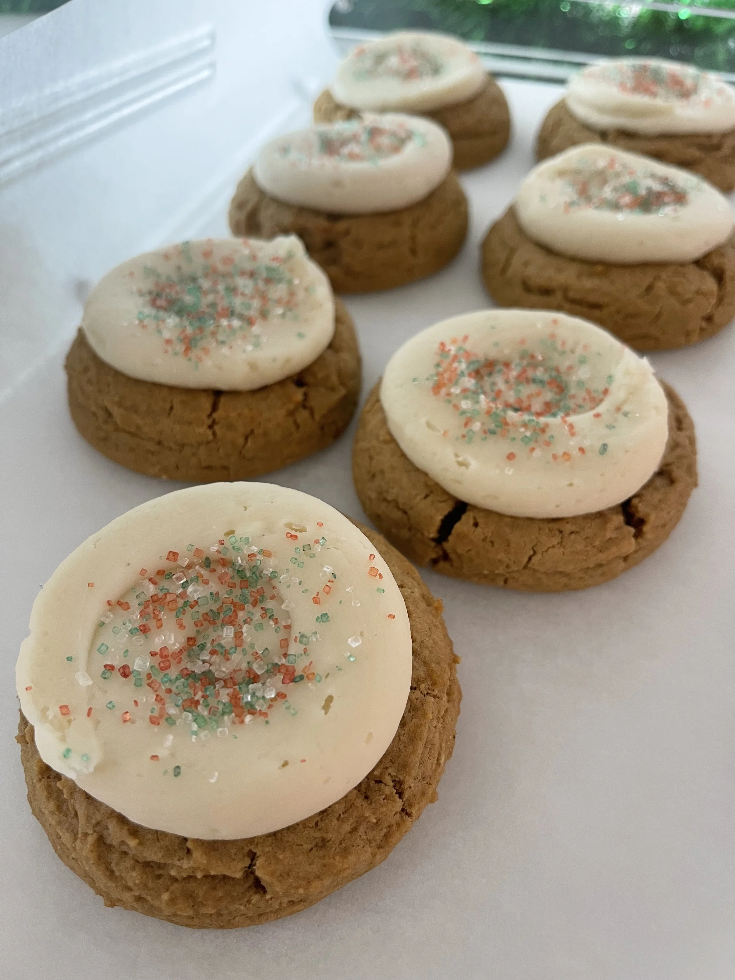 FROSTED GINGERBREAD - SEASONAL