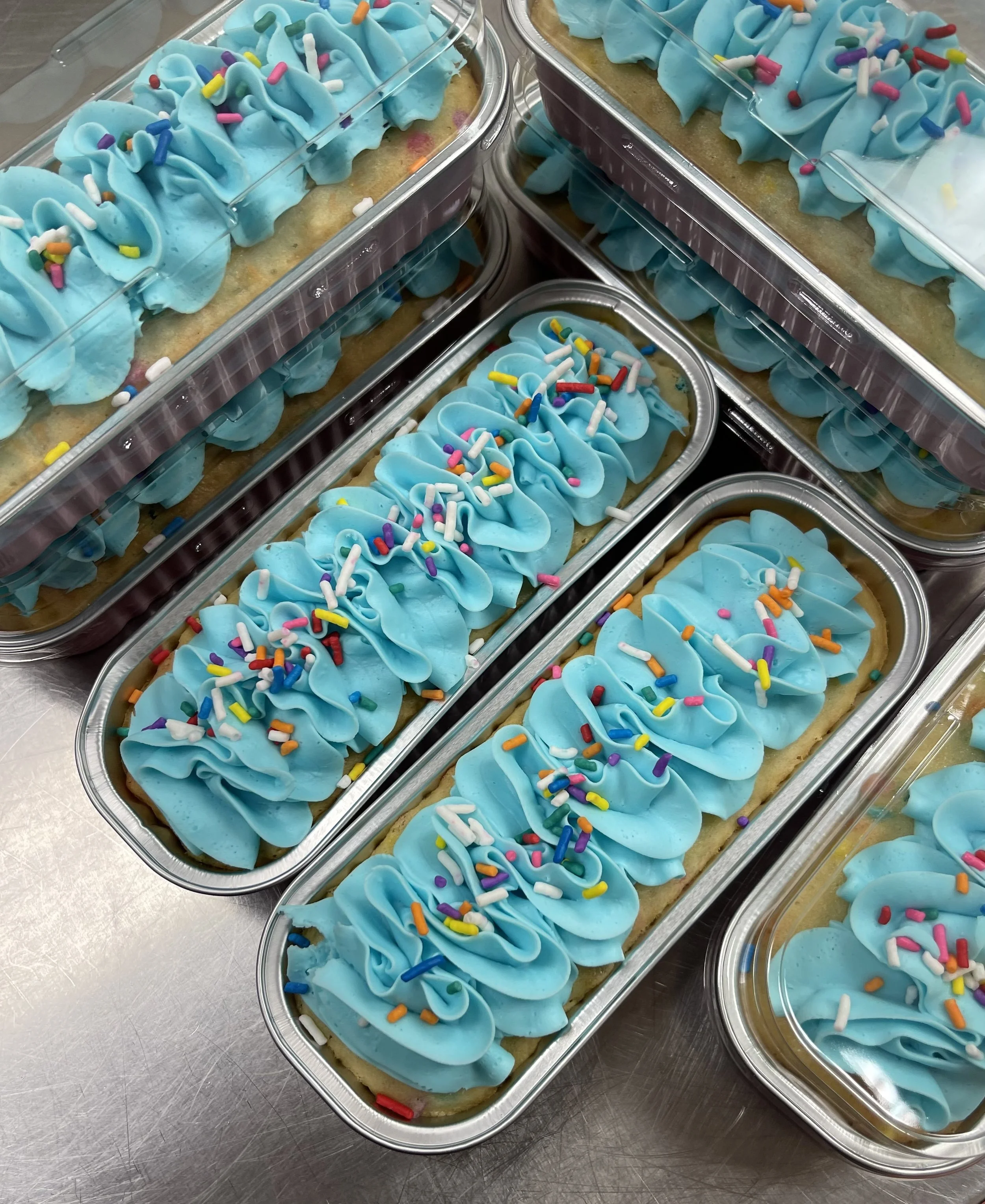 MINI CAKES - we offer a variety of different flavors in the shop!