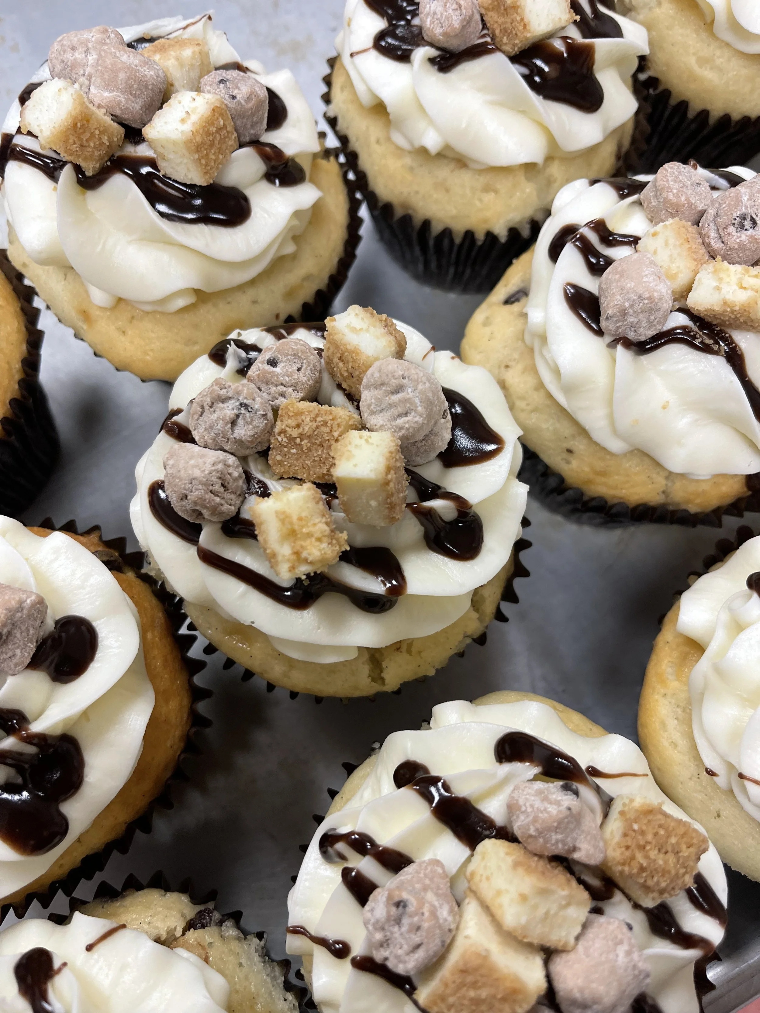 COOKIE DOUGH CHEESECAKE