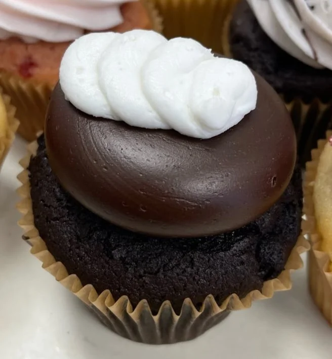 CHOCOLATE CREAM - devils food cake + vanilla buttercream filling + fudge frosting