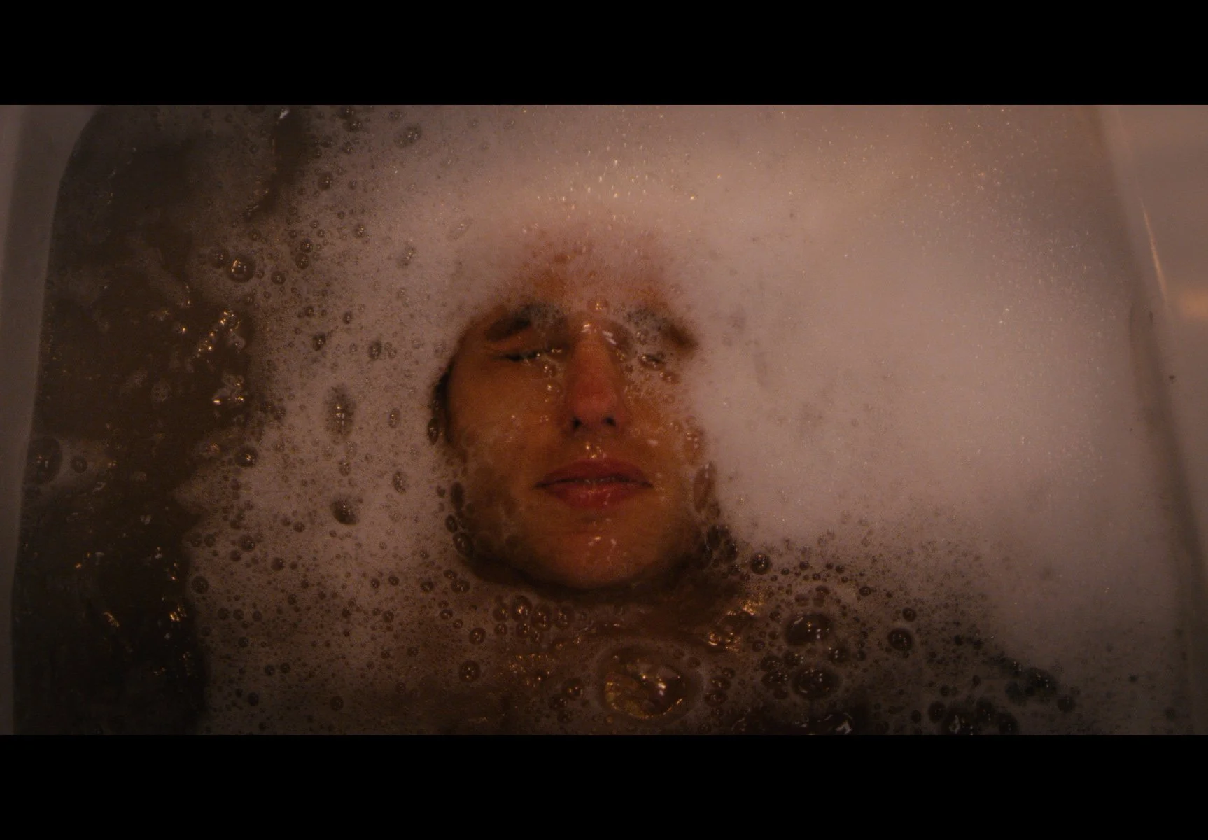 REEL V8 R3D.00_01_43_23.Still038.jpg