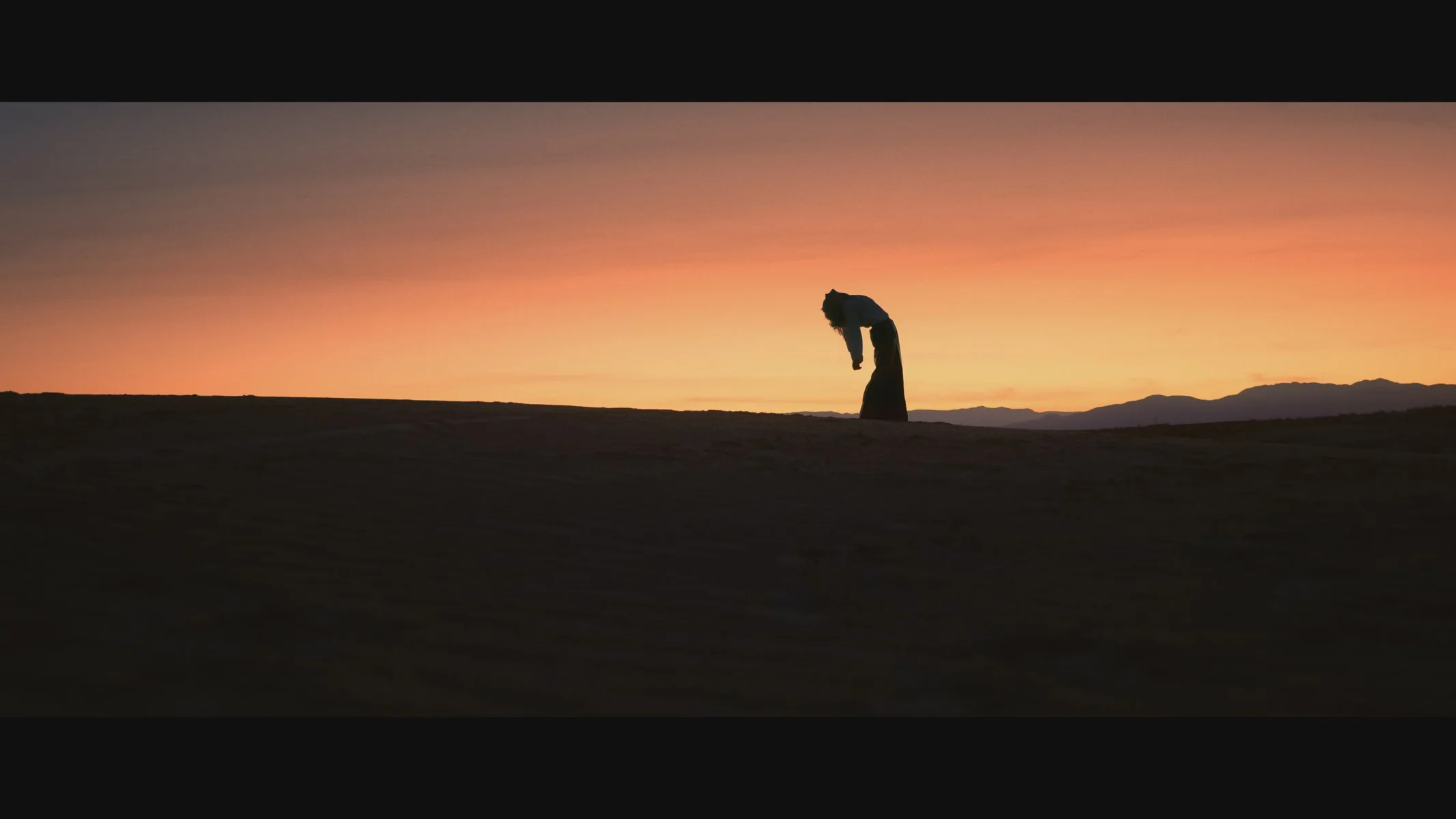 REEL V8 R3D.00_01_01_20.Still027.jpg