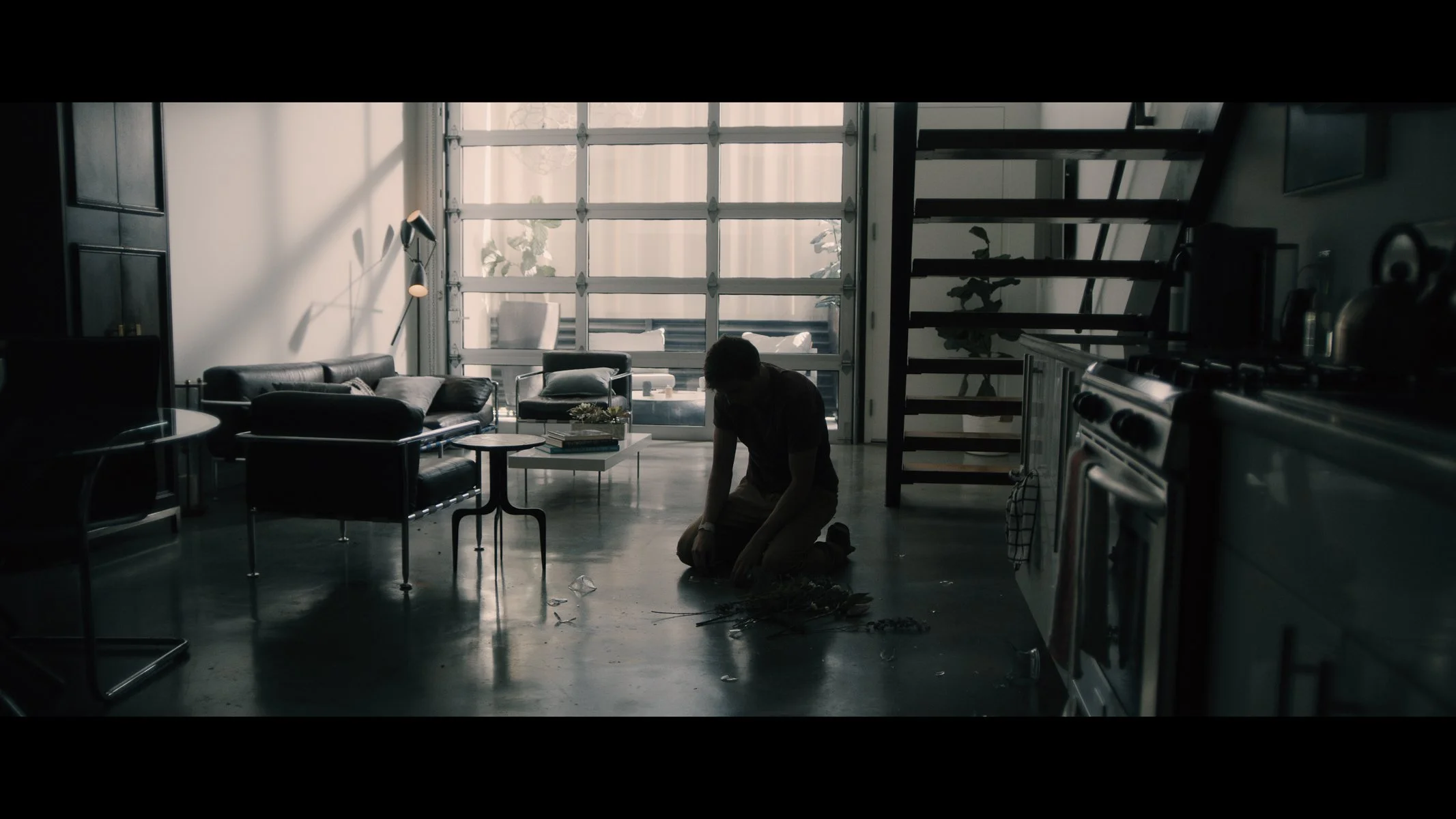 REEL V8 R3D.00_02_02_17.Still043.jpg