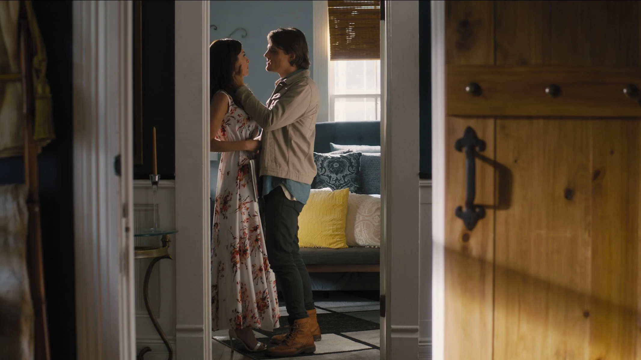 REEL V8 R3D.00_01_39_21.Still036.jpg