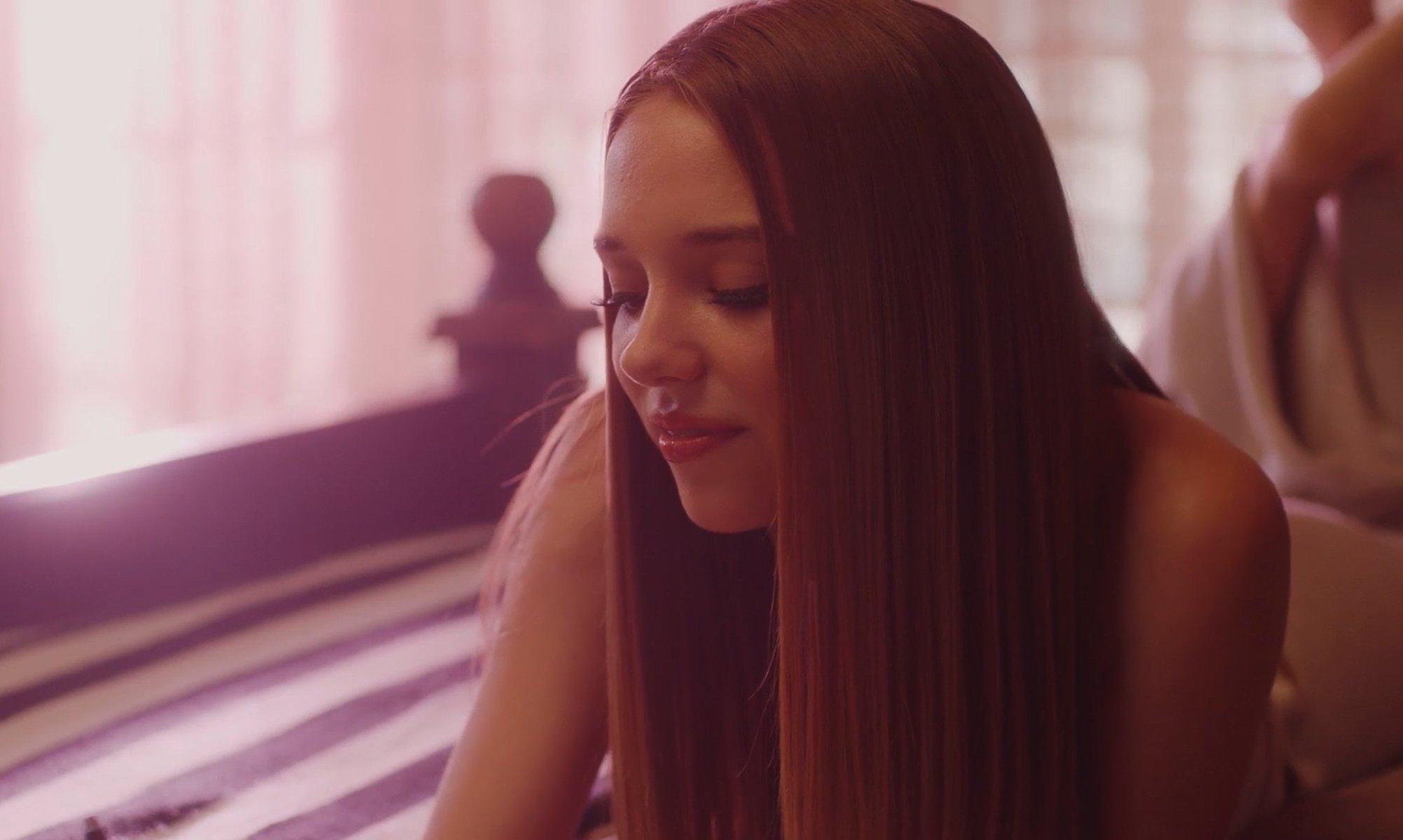 Romance V4.00_01_05_18.Still020.jpg