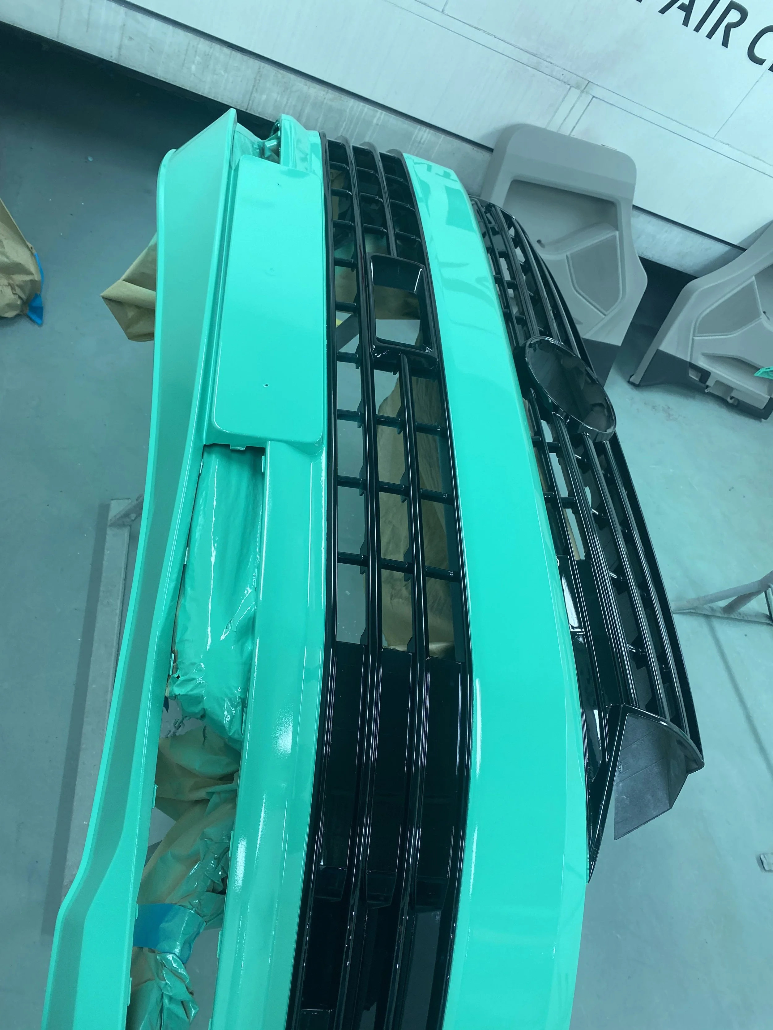 Front bumper colour coded