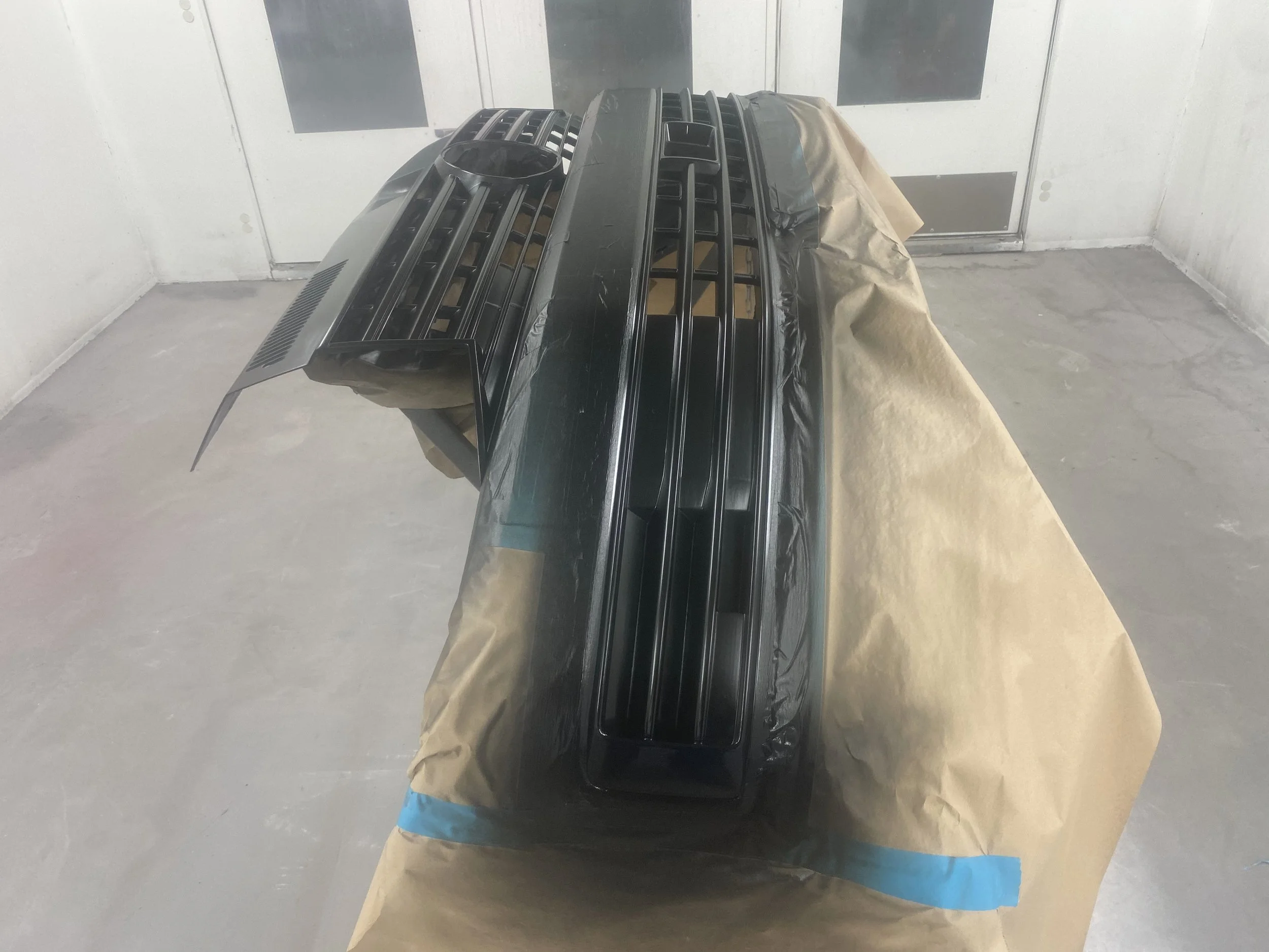 Commercial front bumper colour coded with gloss black grills