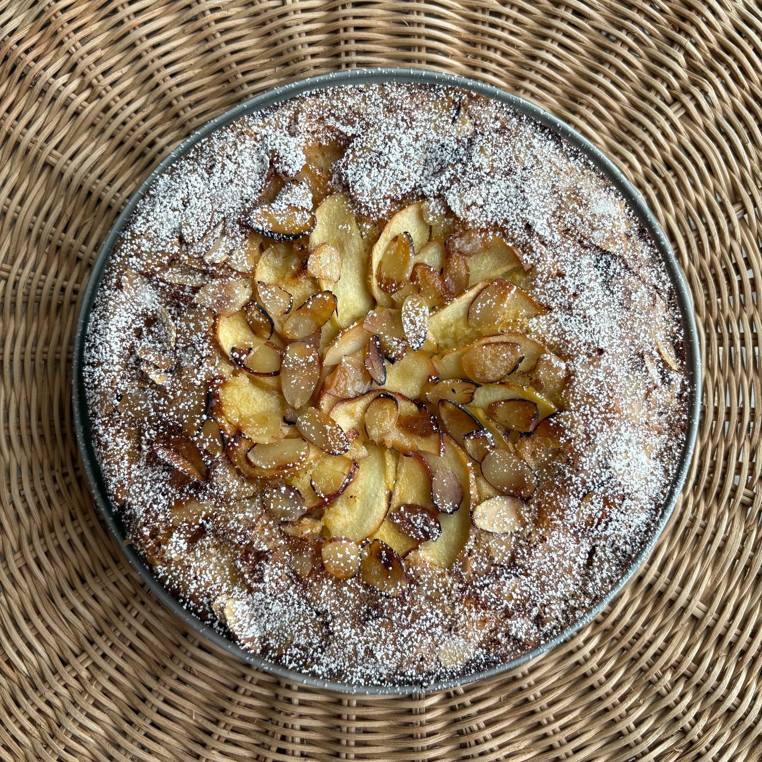 Apple Slice Cake