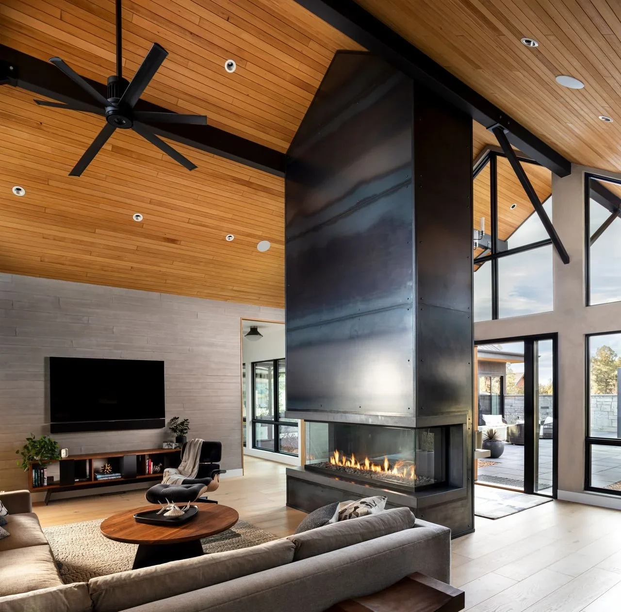 LegumDesign_HoleInOne_LivingRoom2.webp
