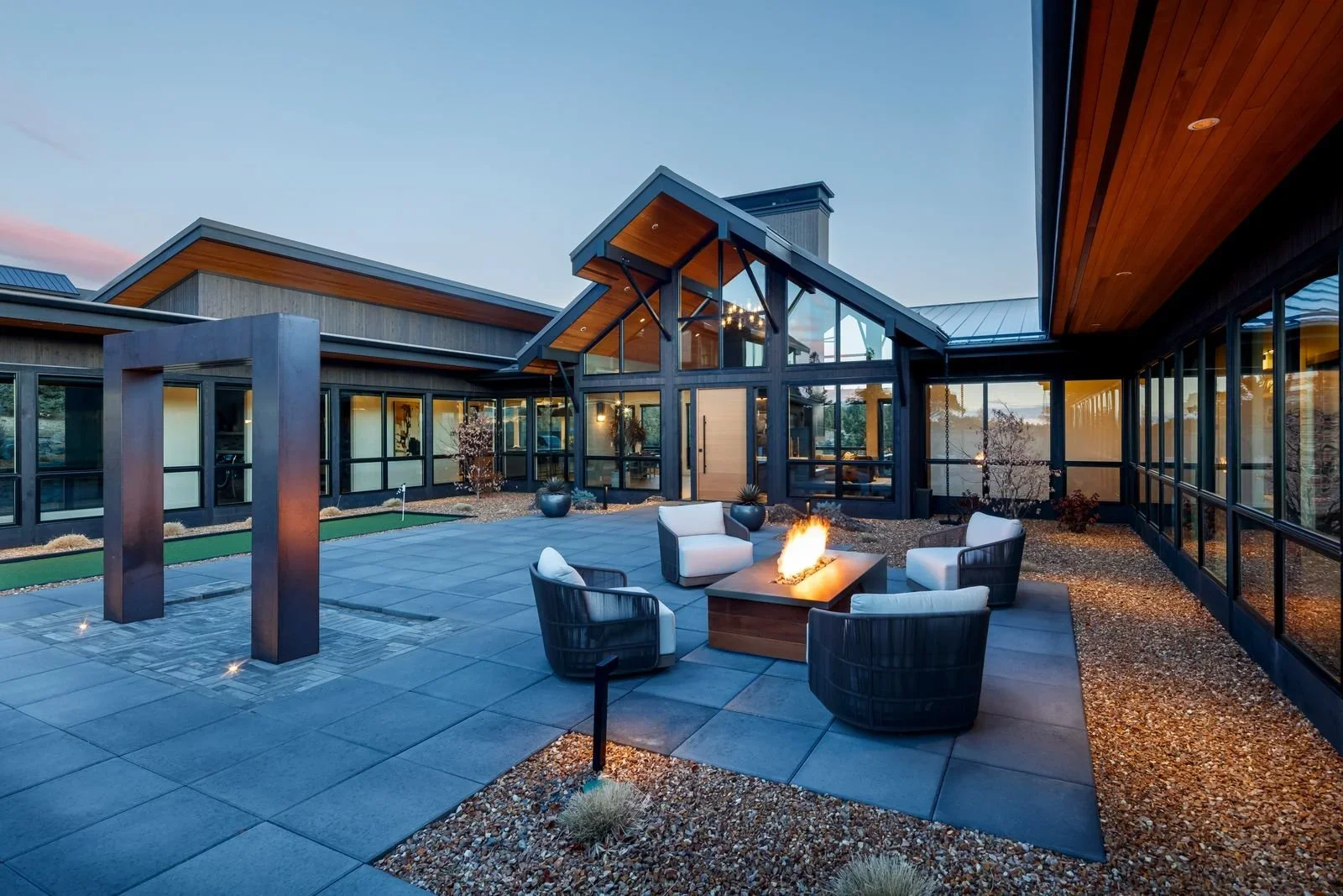 LegumDesign_HoleInOne_Patio.webp