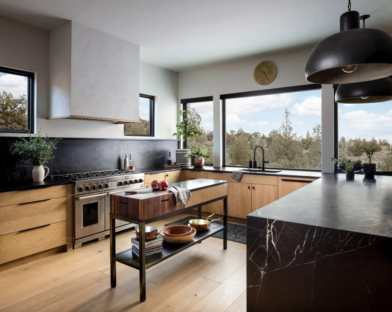 LegumDesign_HoleInOne_Kitchen2.webp