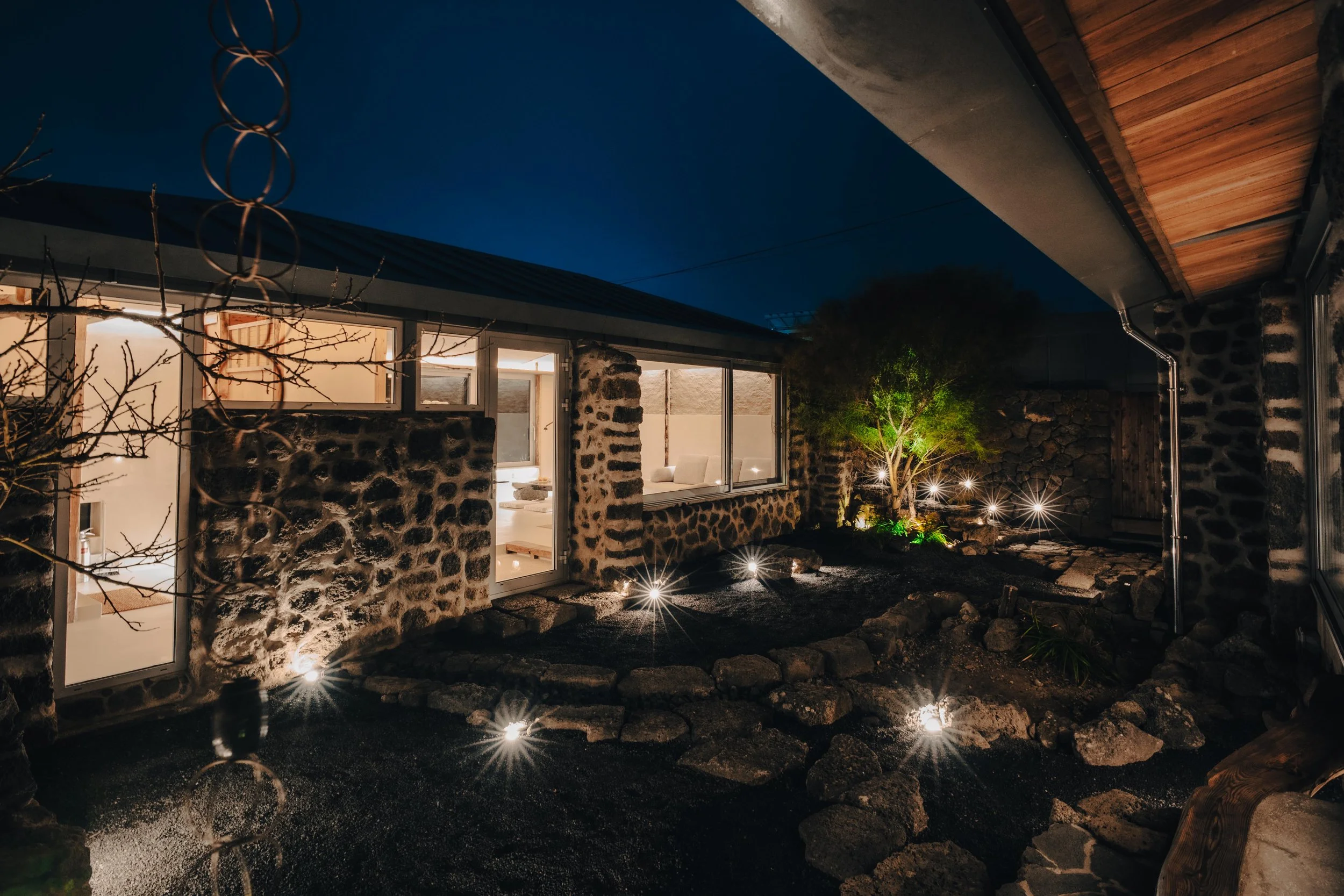 NUUT Aewol 눗 애월