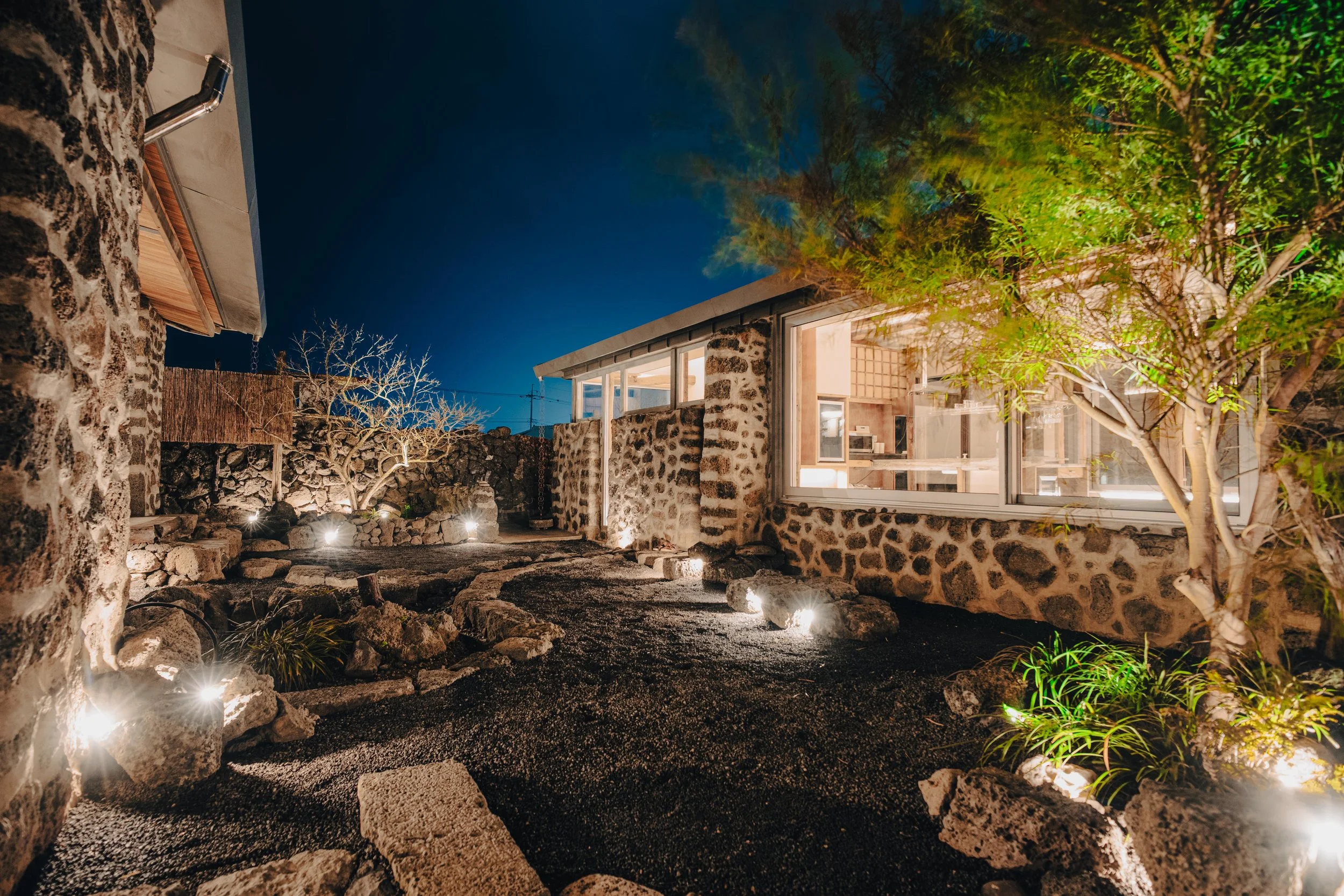 NUUT Aewol 눗 애월