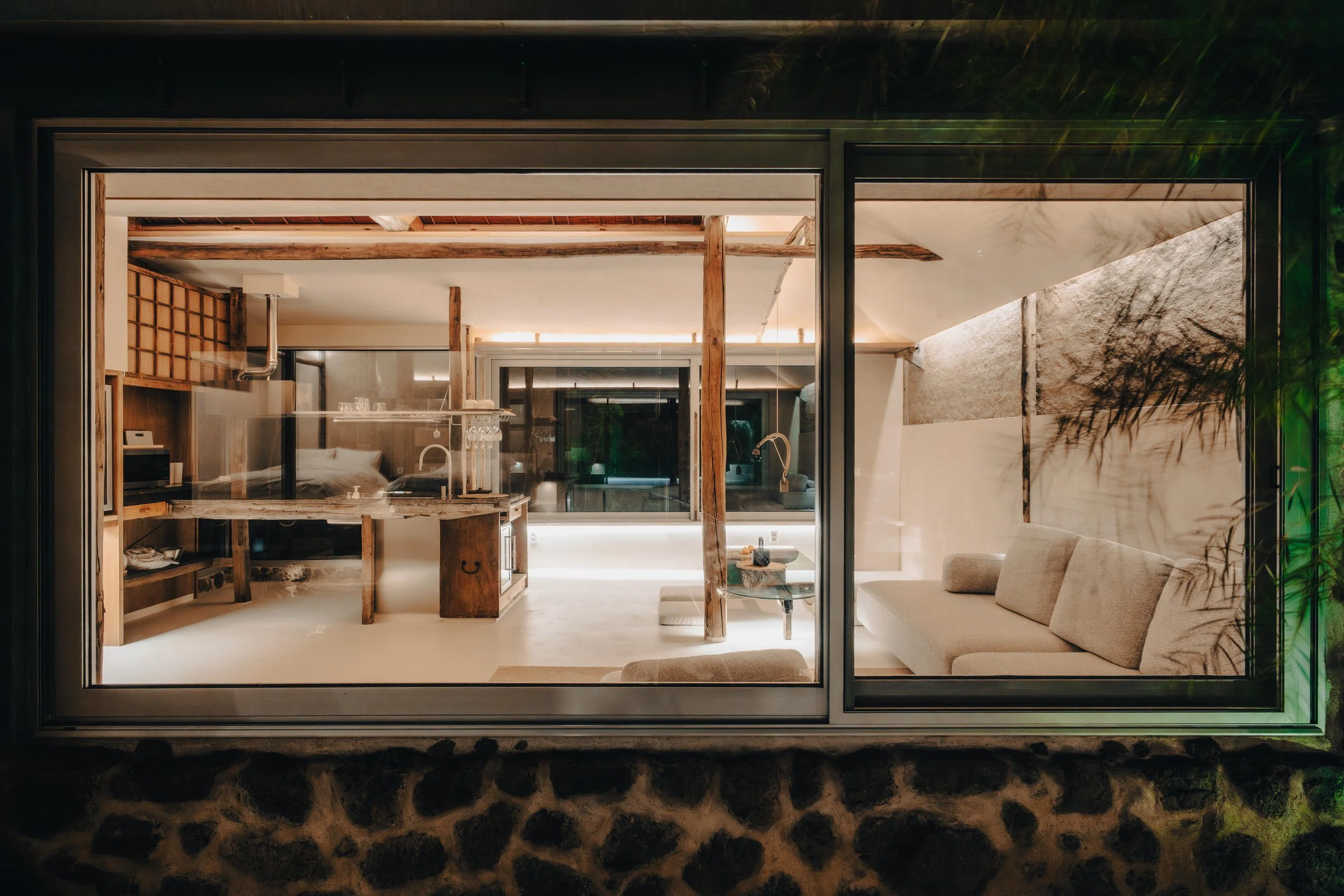 NUUT Aewol 눗 애월