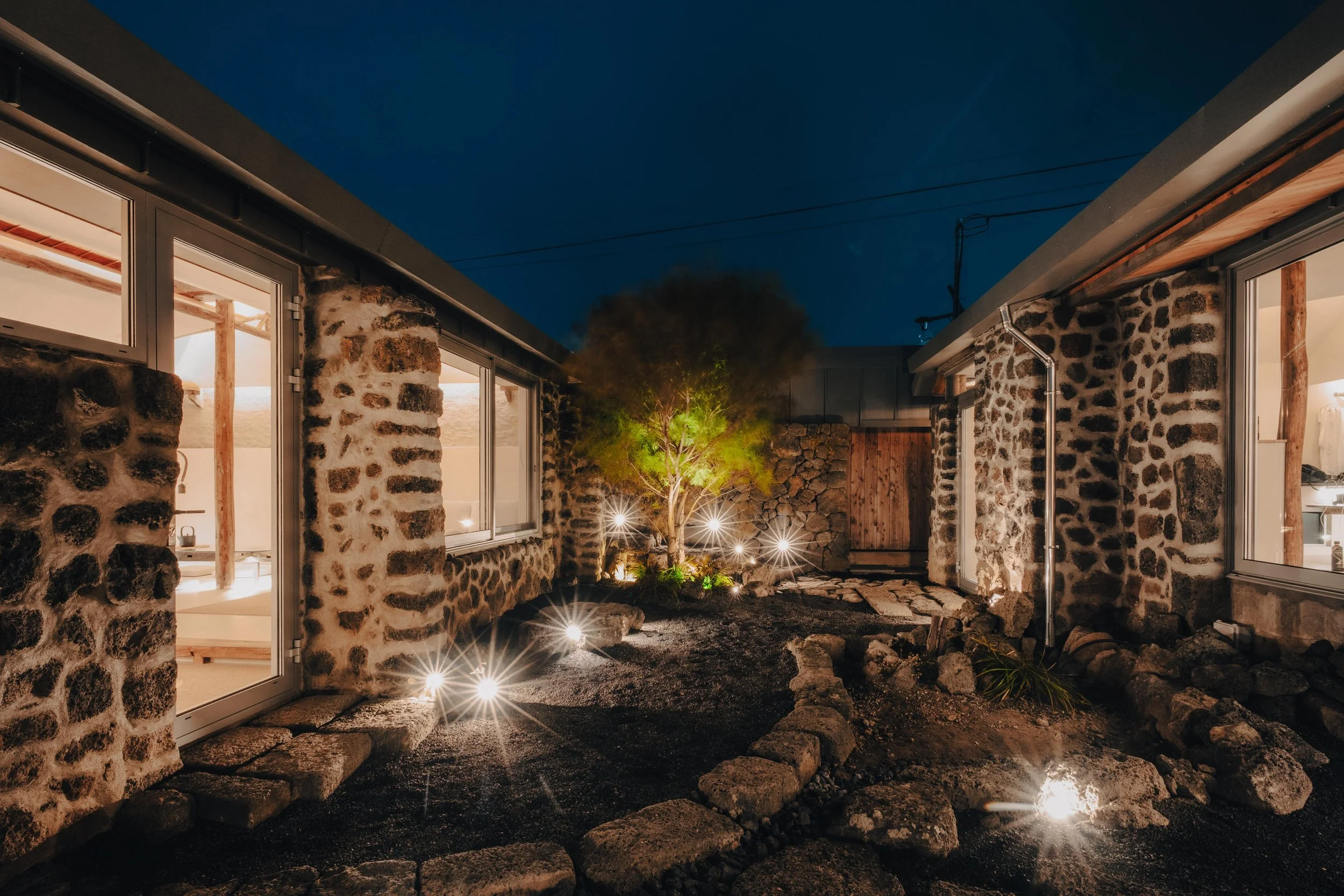 NUUT Aewol 눗 애월