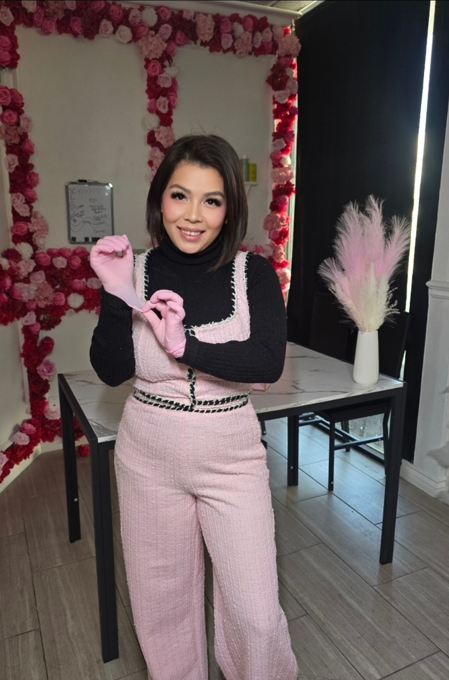 licensed esthetician inland empire that specializes in waxing and luxury skin lightening