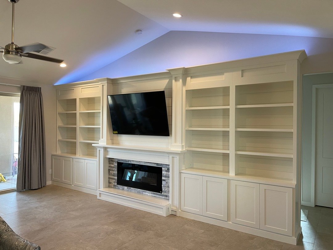 Another #beast in the books⠀⠀⠀⠀⠀⠀⠀⠀⠀
.⠀⠀⠀⠀⠀⠀⠀⠀⠀
.⠀⠀⠀⠀⠀⠀⠀⠀⠀
.⠀⠀⠀⠀⠀⠀⠀⠀⠀
#entertainmentcenter #builtins #custom #custommade #lightshow #Thursday #fireplace #maker #stone #mantle #bookshelf #imadethis #shakerstyle #newandimproved #largeaslife #woodworkin