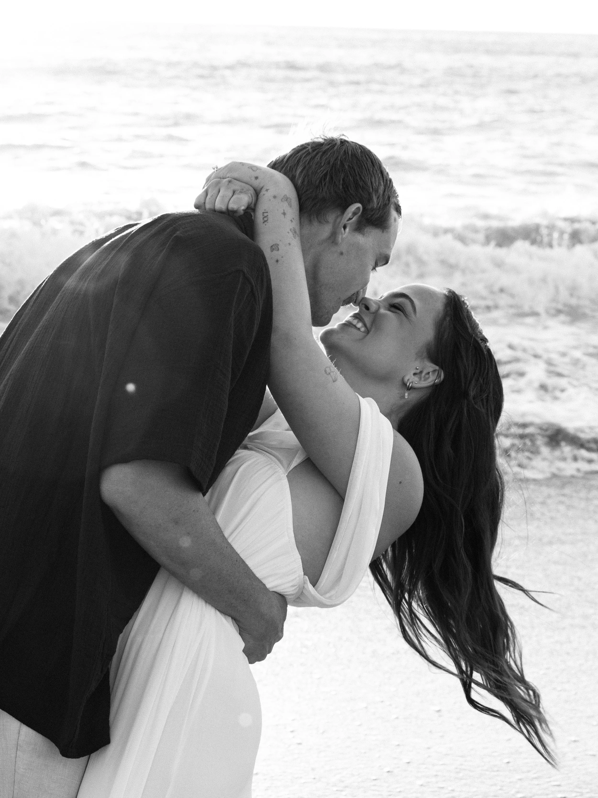 Madora Bay Beach has seen a lot of Sophie and Jason over the years, it felt so special to add this to the list! 💍 🤍
.
.
.
.
.
.
.
.
Perth Engagement Photographer
Perth Proposal Photographer
Wedding Photographer
Perth Weddings
Perth Engagement
Propo