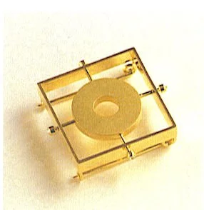 ‘She & He #1’, 1996, 18k gold, diamond, 38x38x10mm