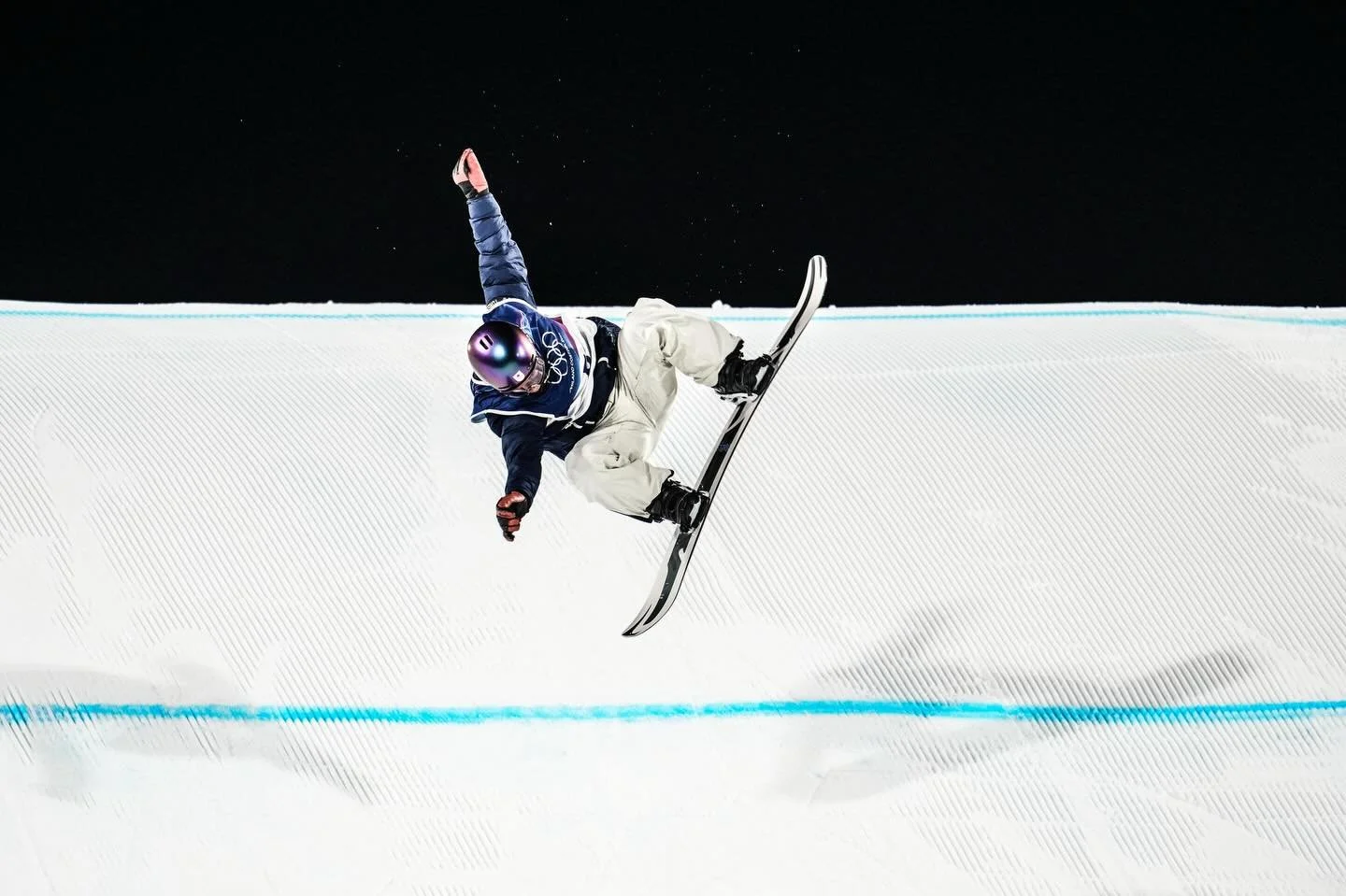 @milanocortina2026 #olympiclogbook - Day 1. Big Air Snowboard finals - Gold medalist.