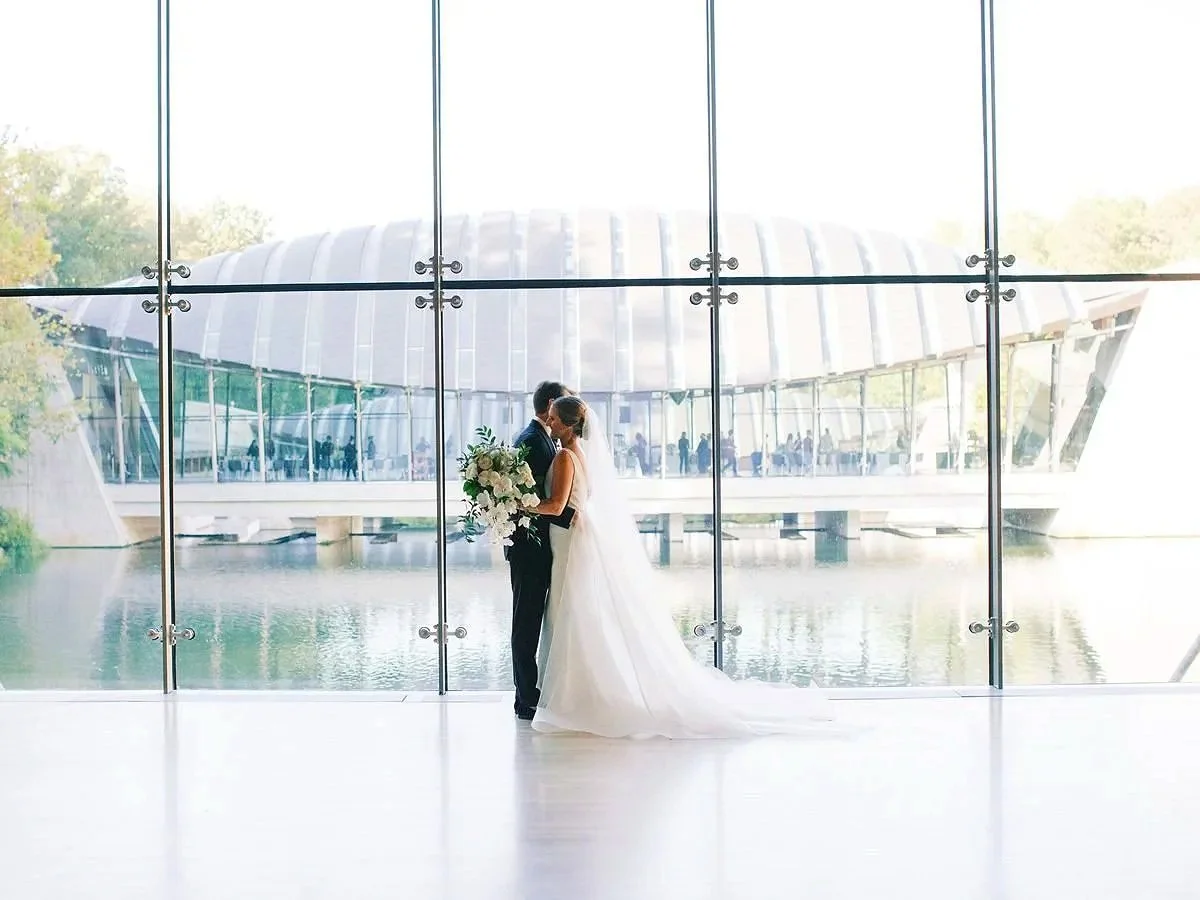 Why Hire a Live Wedding Violinist in Bentonville, Arkansas?