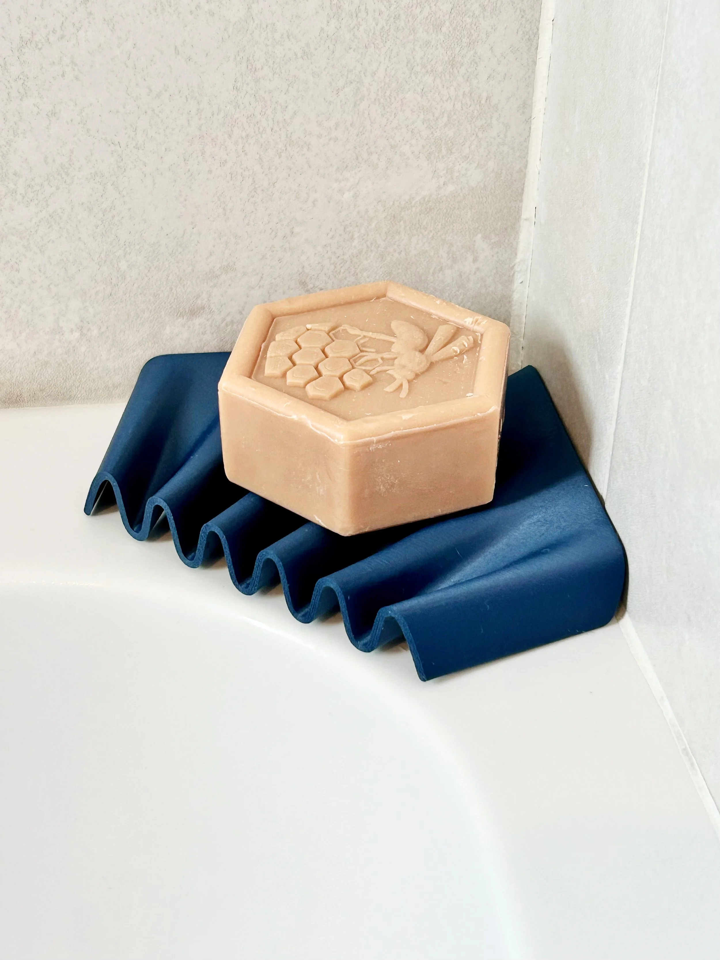 CAPA_corner-soap-dish_perspective-side.jpg