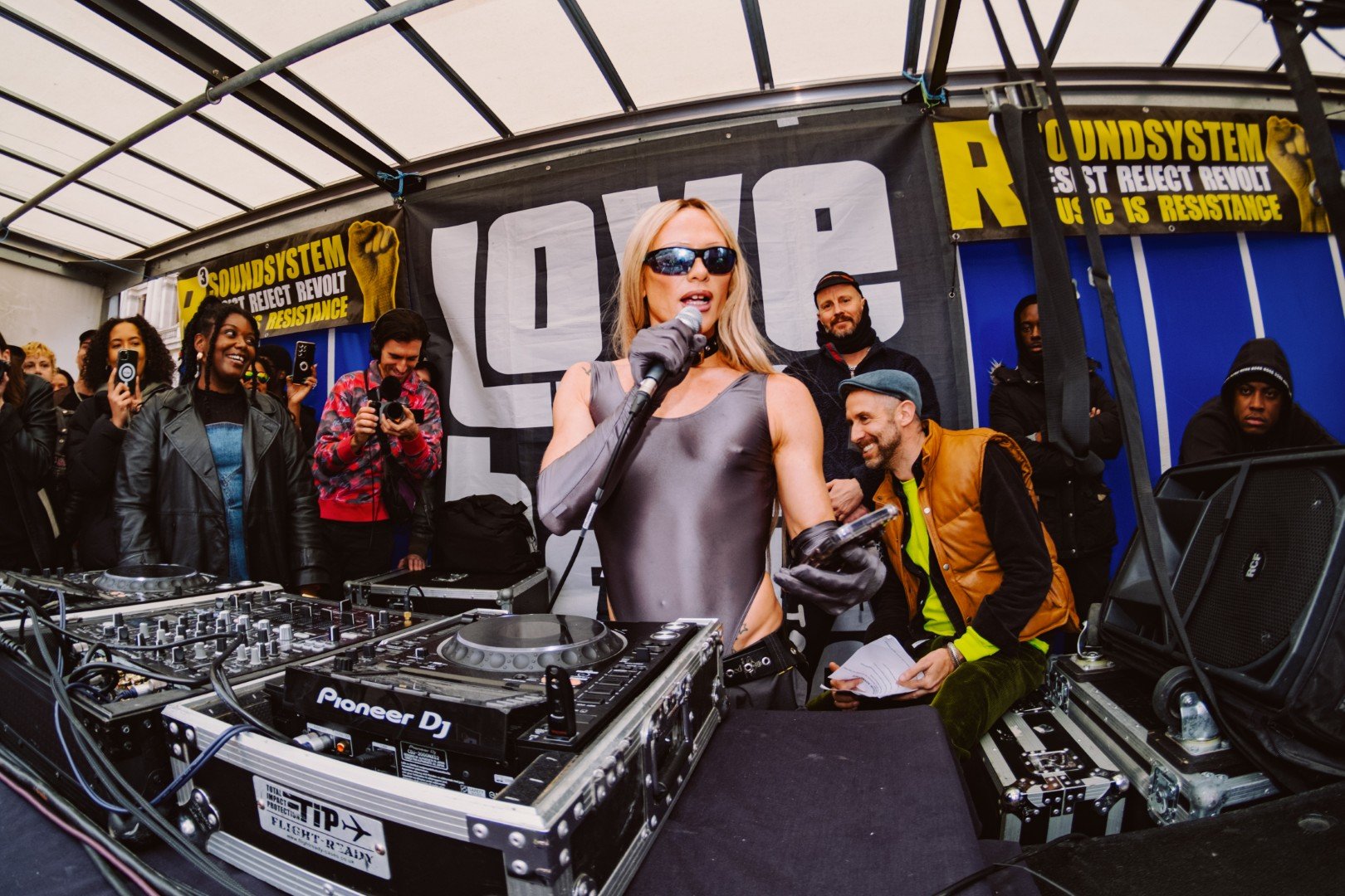 'House Against Hate: DJs United in Opposition to Racism' - Protest Rave by R3 Soundsystem