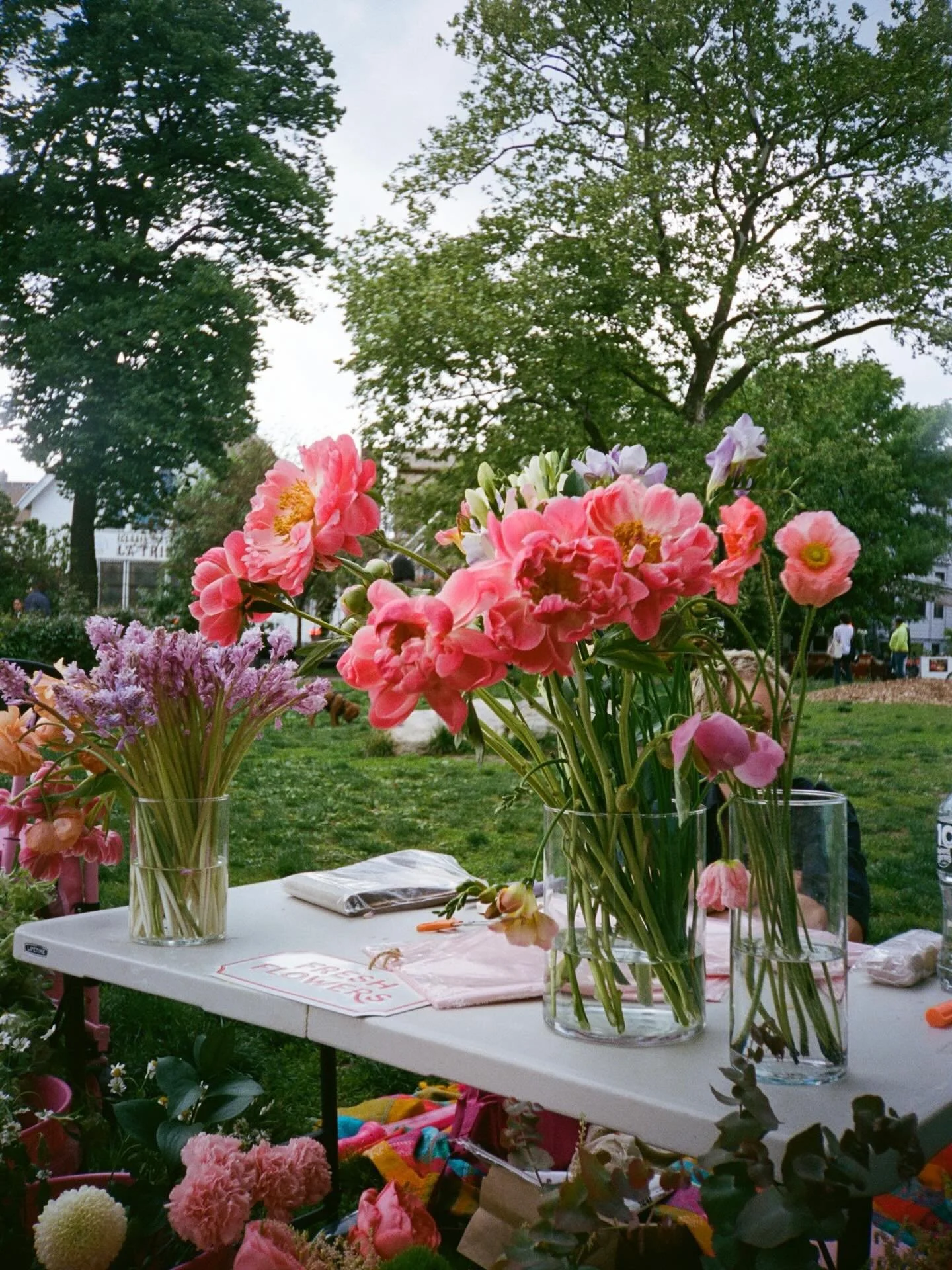 Coral charms from our flower pop up captured by @evjambor 🥰🥰🥰 we have an exciting event coming up tomorrow and can&rsquo;t wait to share it!