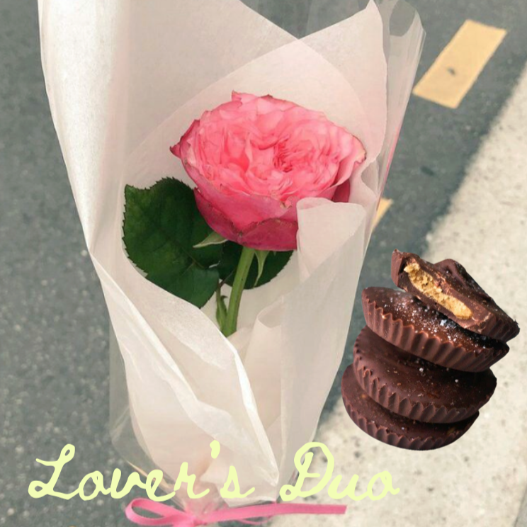 Lover's Duo: Rose + 2 Vegan Dark Chocolate Salted Honey Peanut Butter Cups