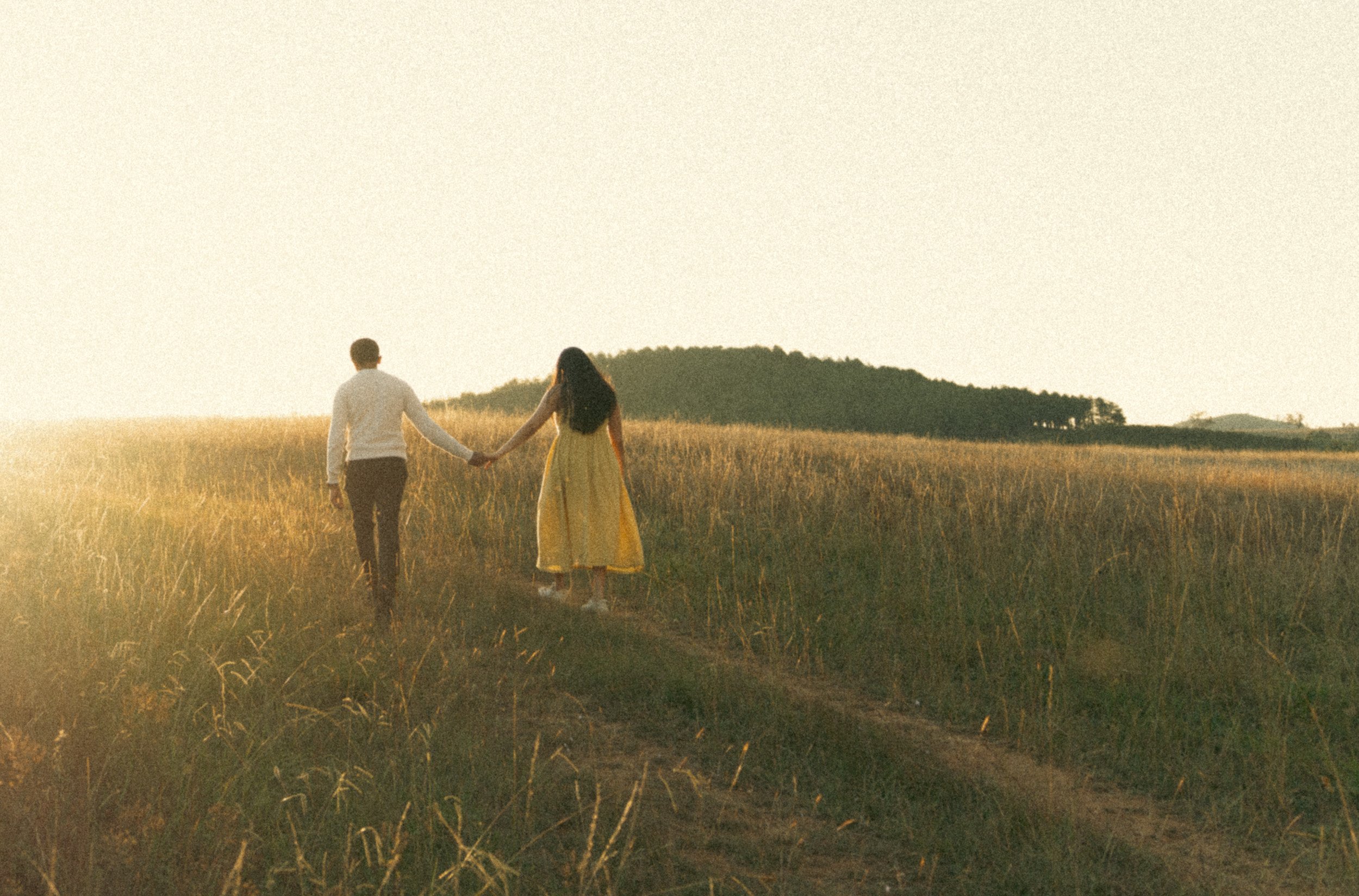 canberra-couple-photoshoot-arboretum.jpg