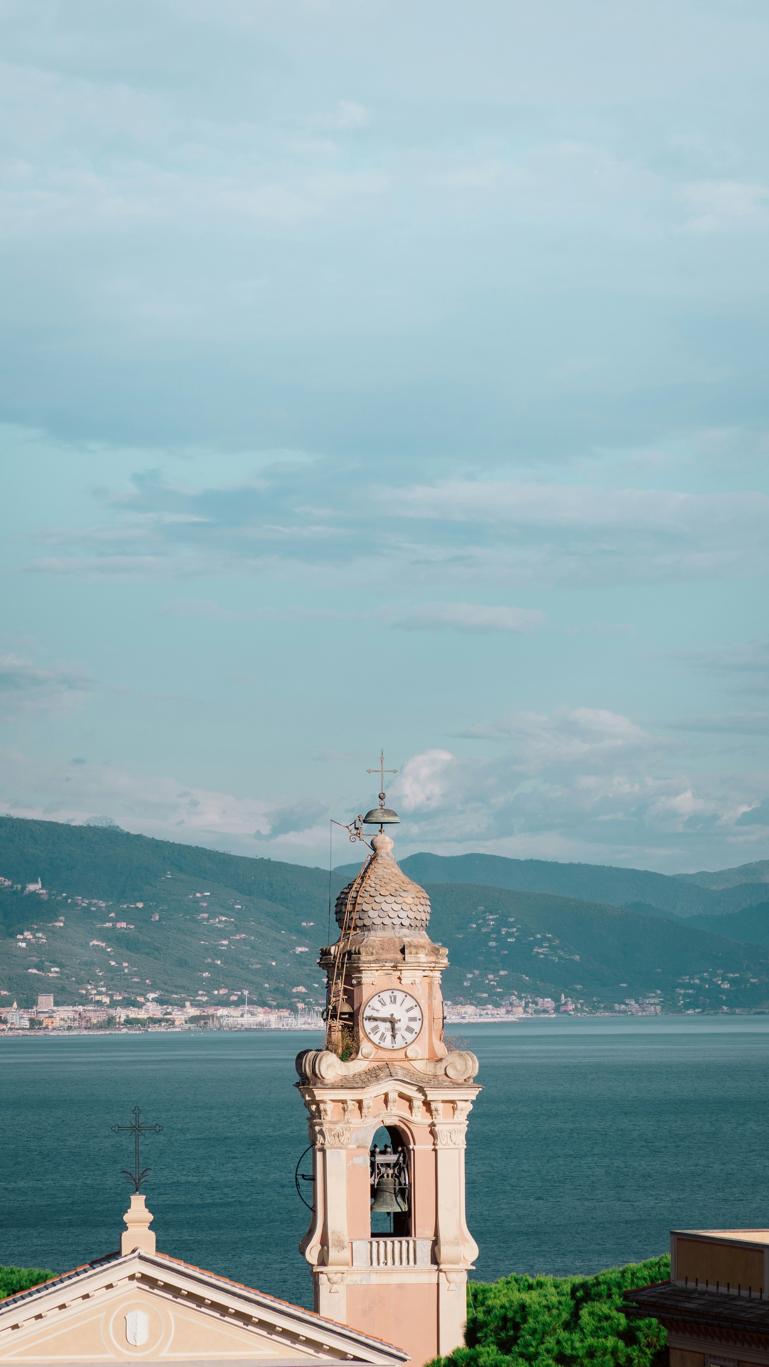 dorin-seremet-kwiSQCyrPB0-unsplash.jpg