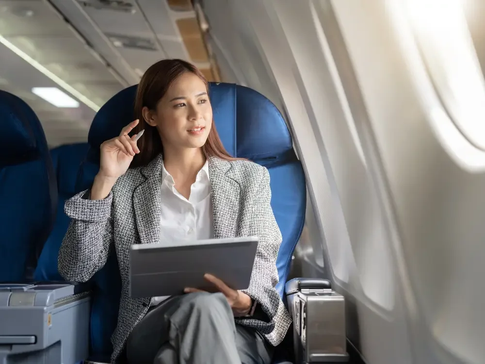 Zufriedene Frau nach erfolgreichem Ernährungs- und Wellnesskurs