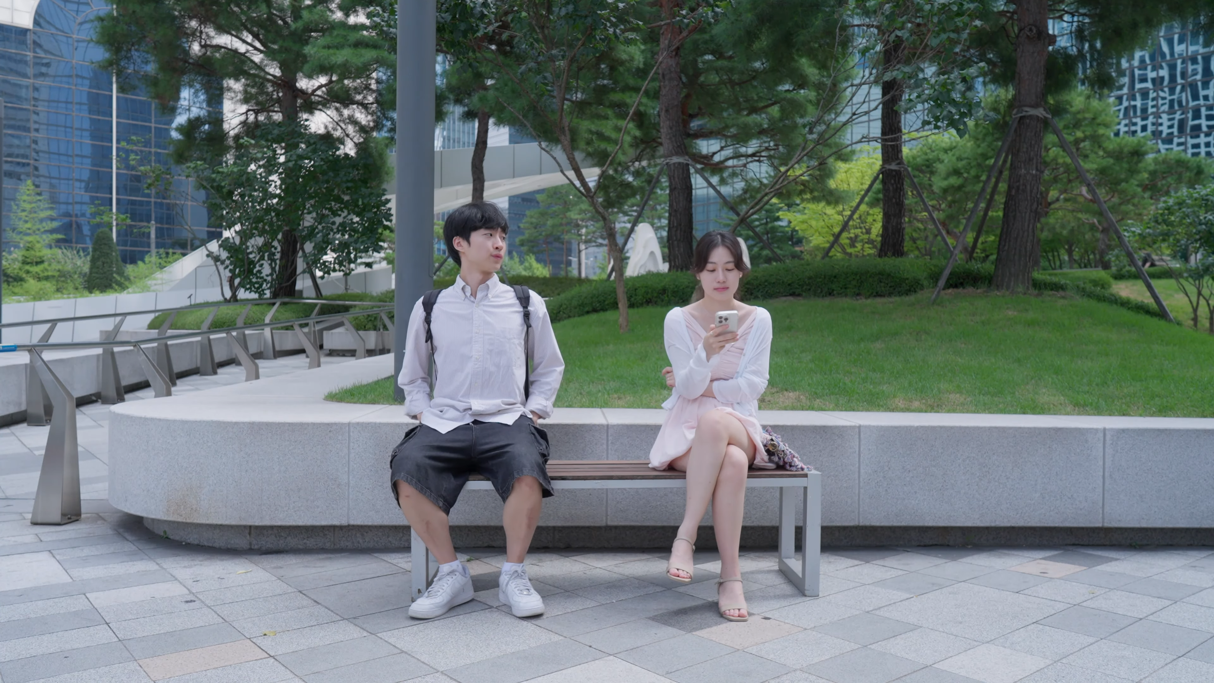 2024_09_서울 사람들 최종 3-17 screenshot.png