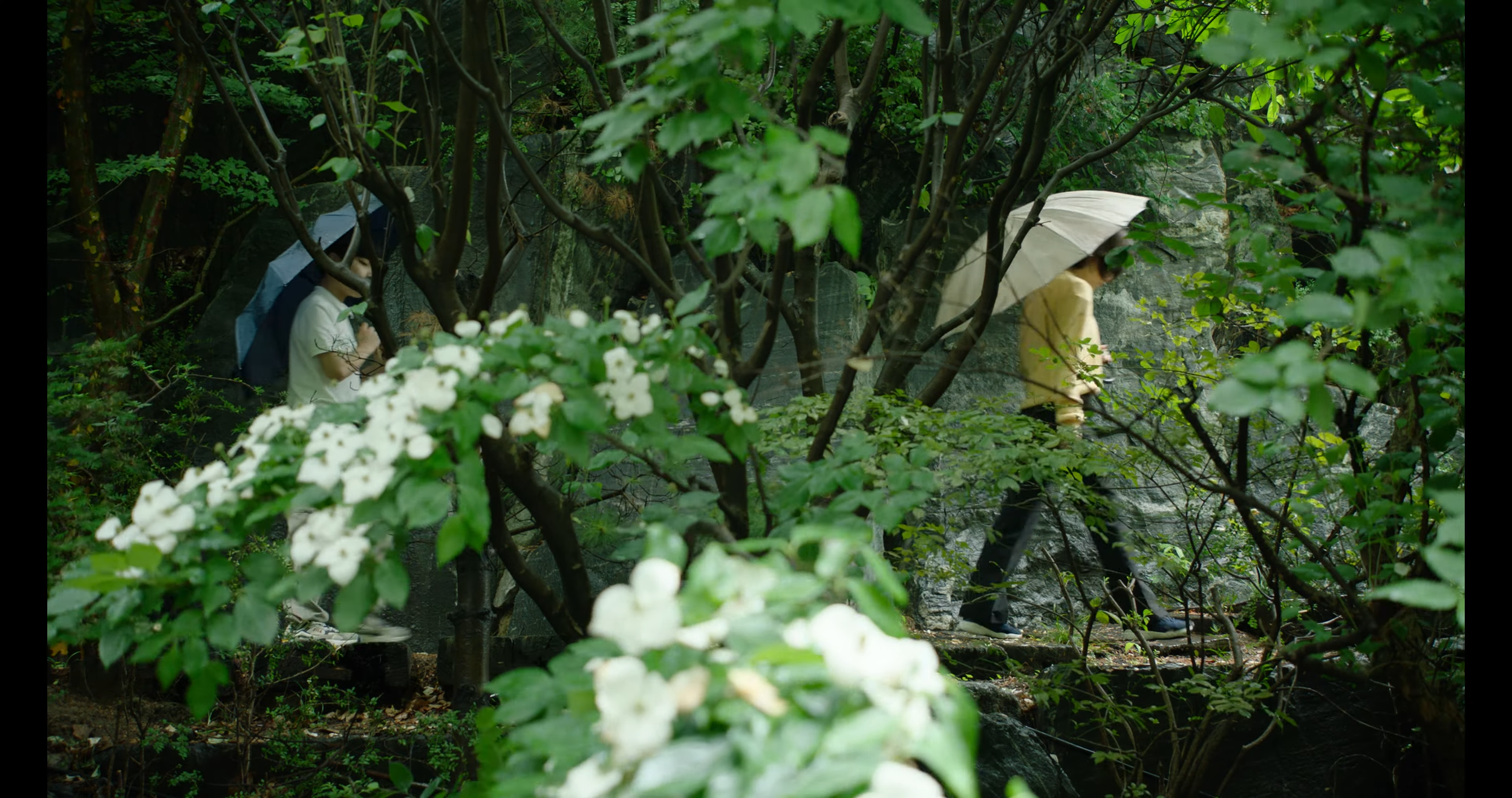 <엄마의 외출> / <Mom's Day Away>