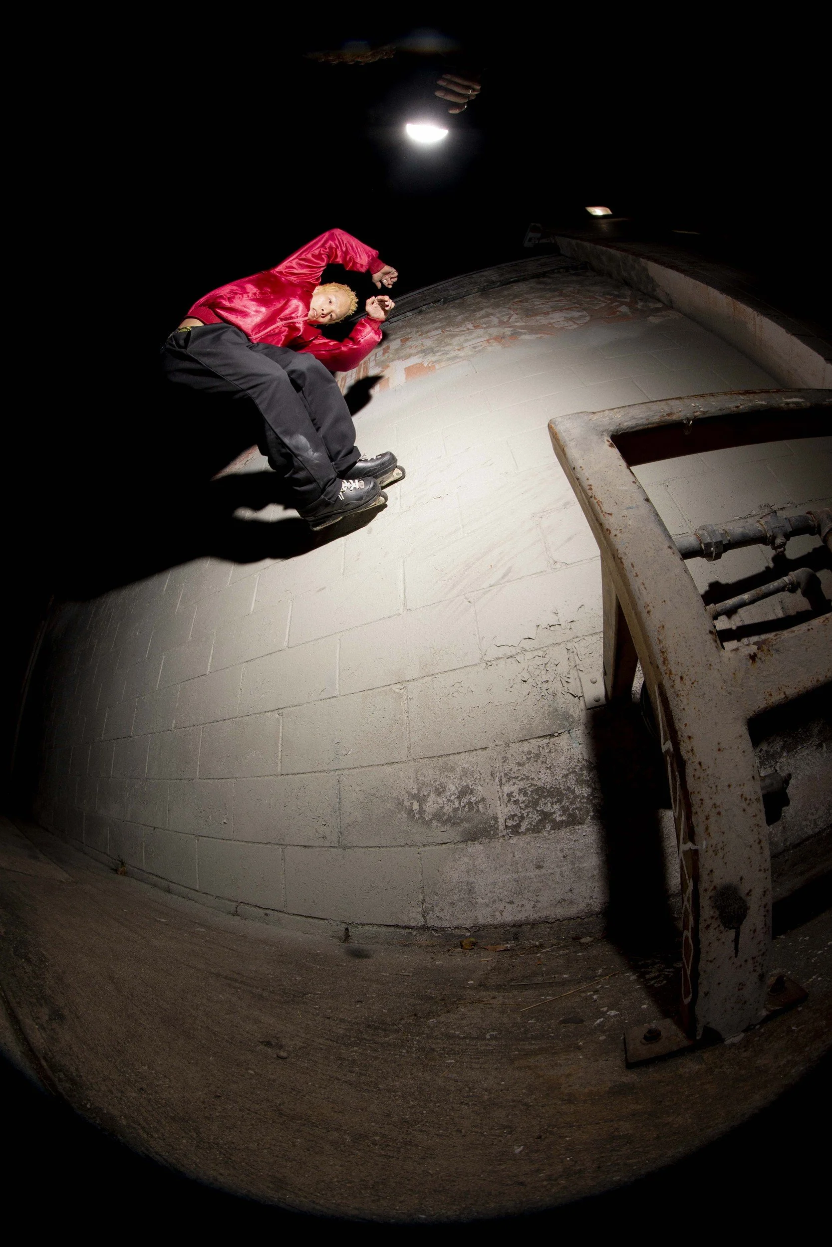 14-wallride-red-satin.jpg
