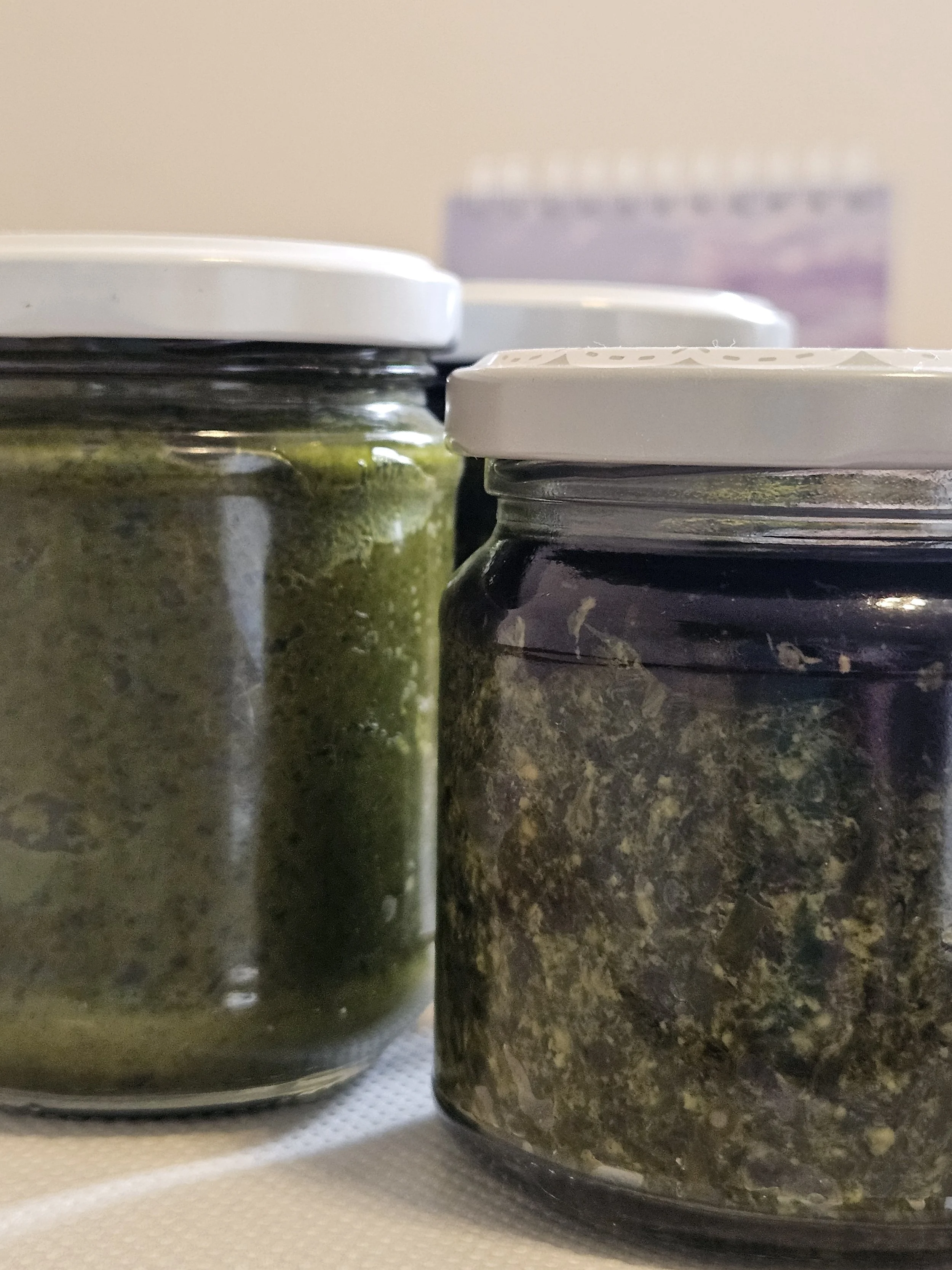 Kräuterpesto