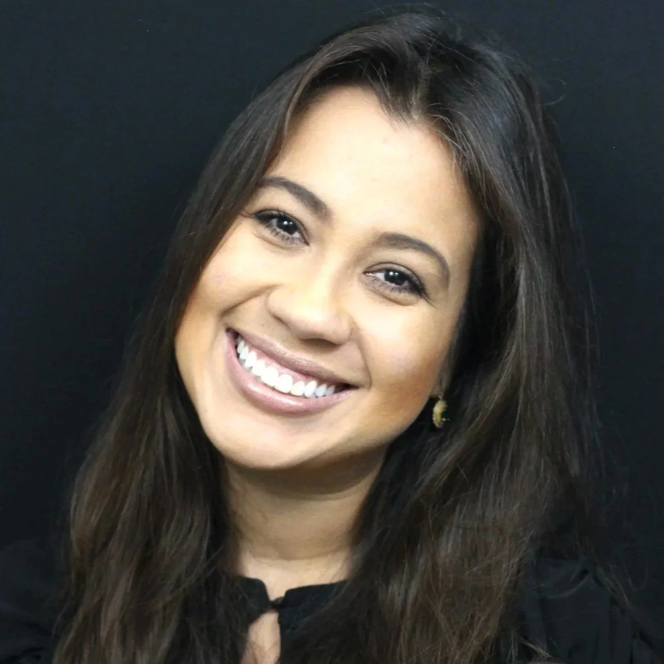 middle-aged woman, divorced, toxic relationship, insecure, unhappy