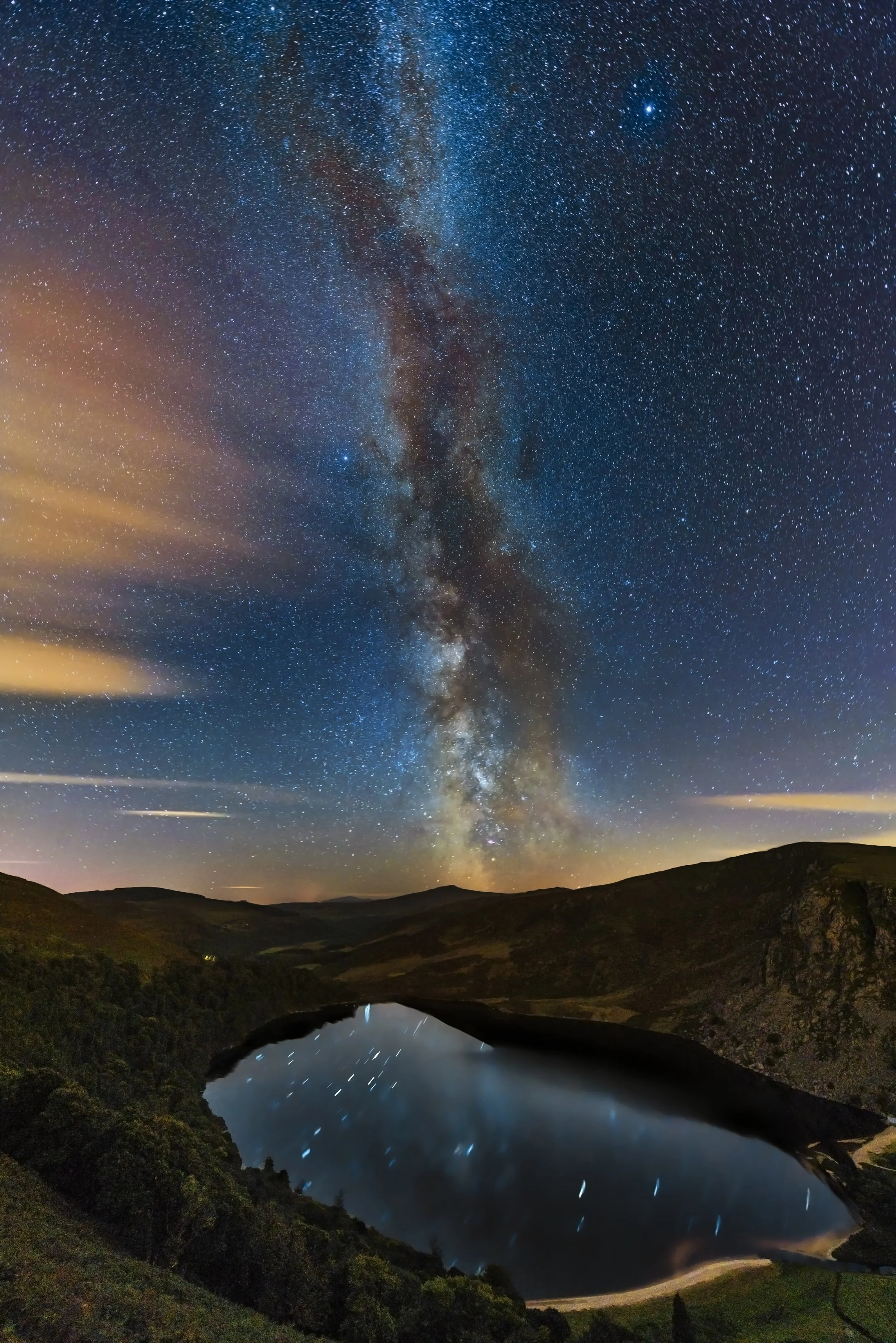 Milky way over Lock Thay