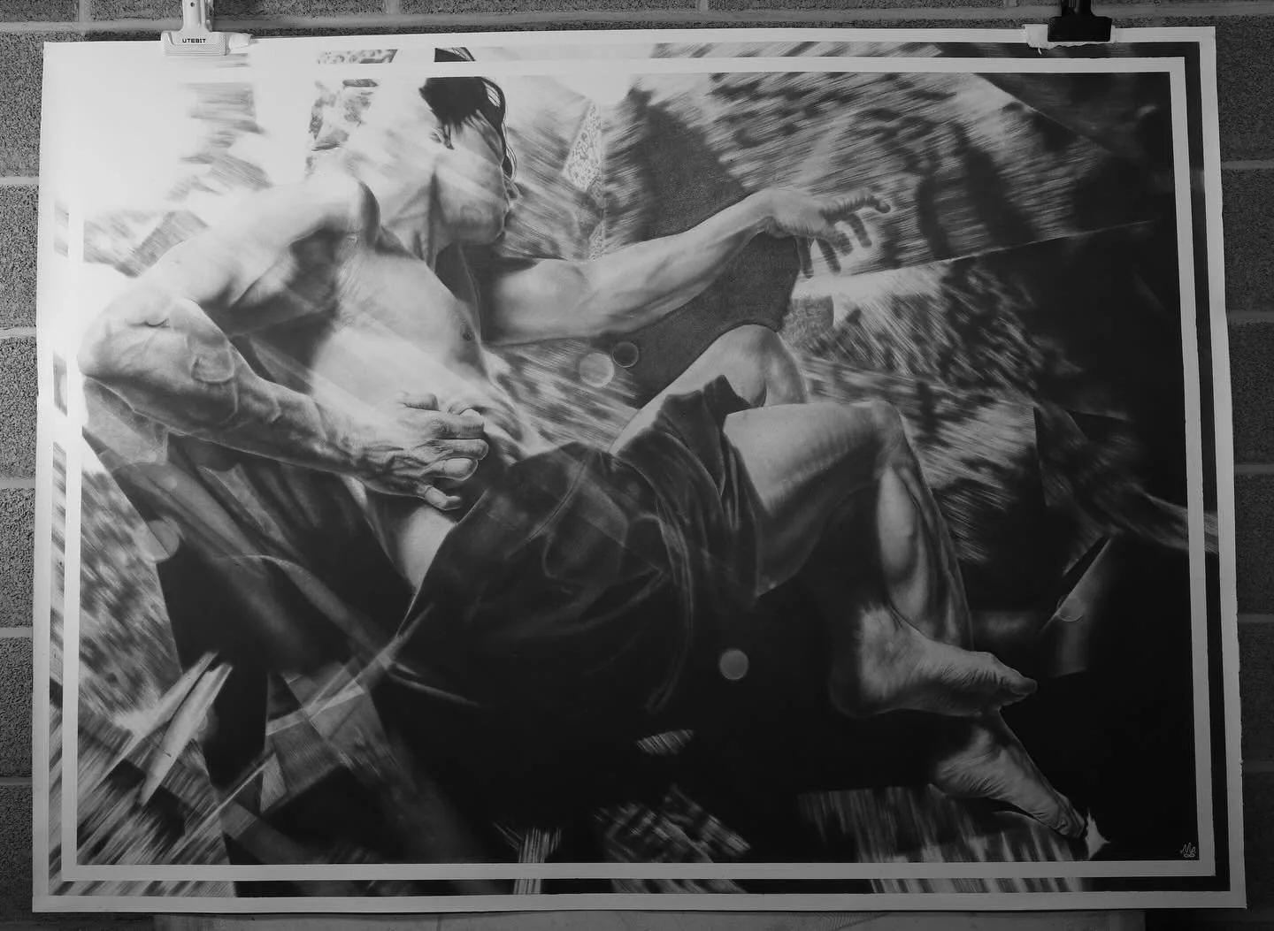 "Pris par le temps"

110/150 cm

#pencilart #realism #graphiteart #pencilartist #bodydrawing #graphiteartist #timeflys #graphite