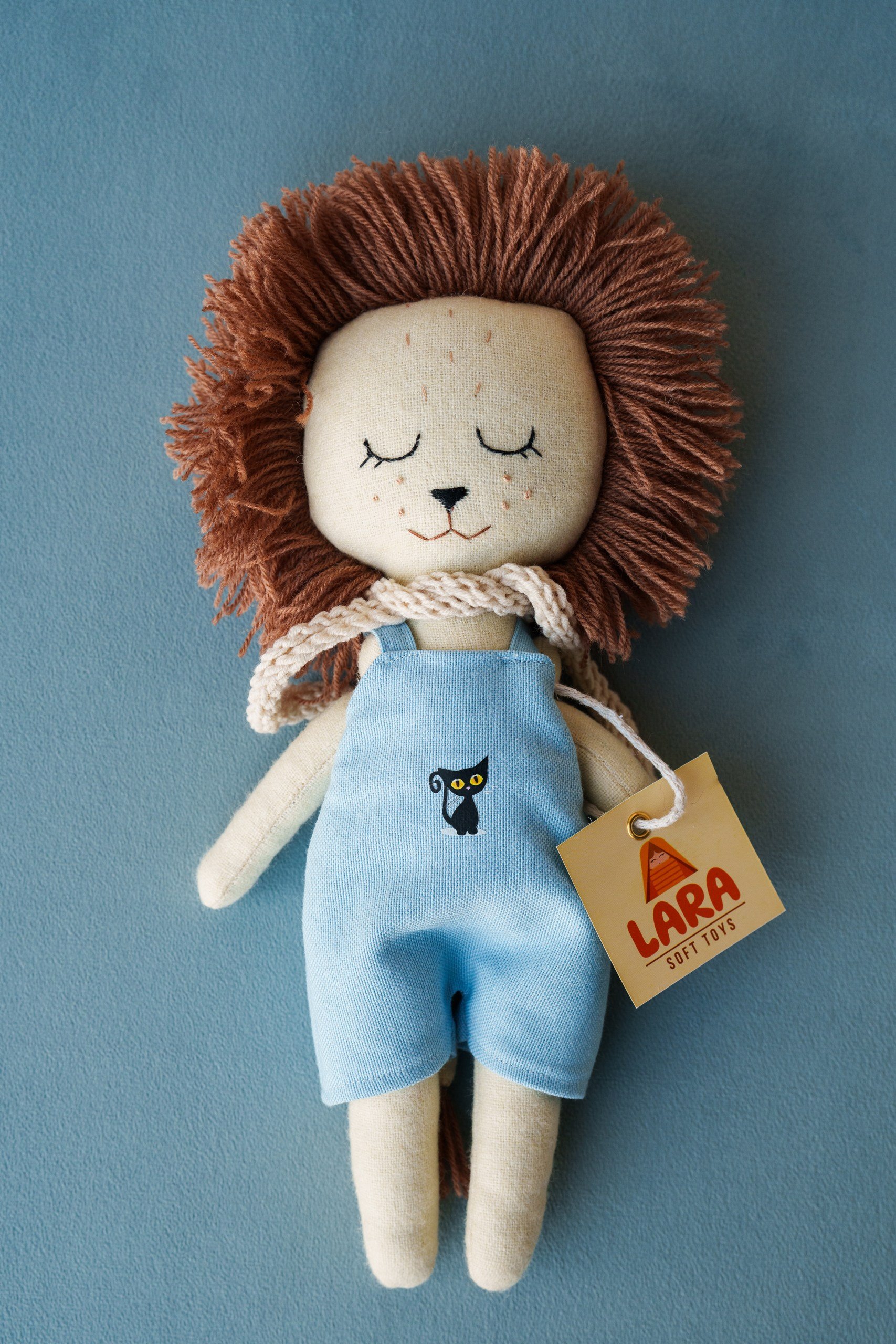 Stuffed lion toy.jpg