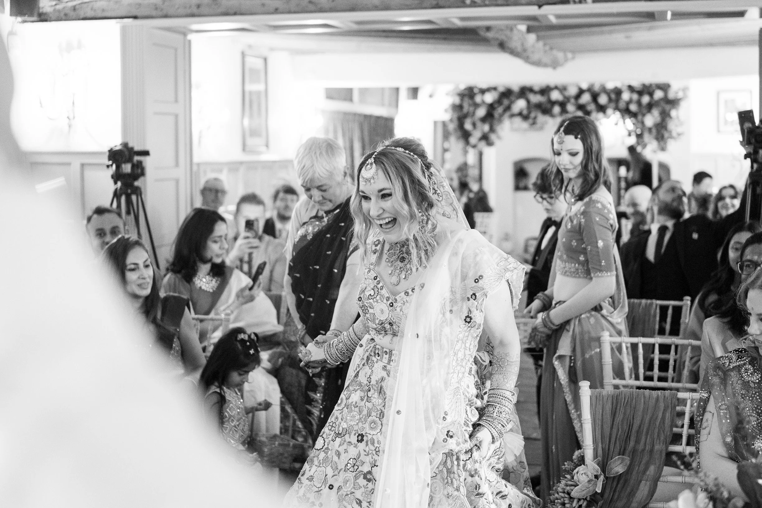 shot-differently-shearsby-bath-Chloe-and-Ronil-31.jpg