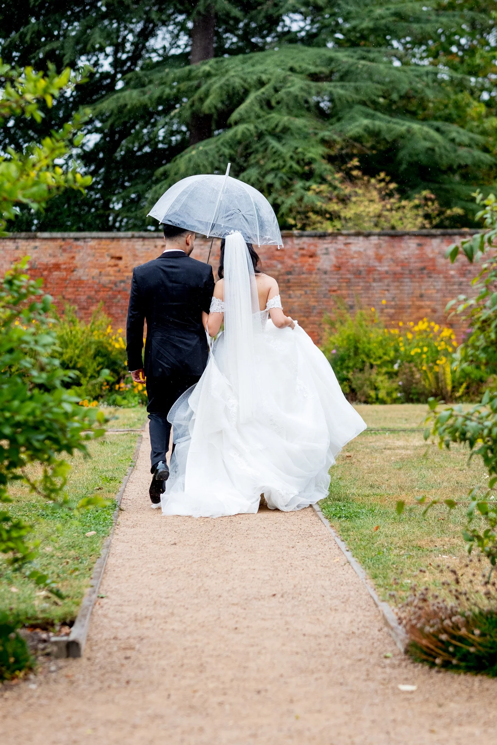 shot-differently-Thorpe-Garden-Anna-and-Yannis-53.jpg