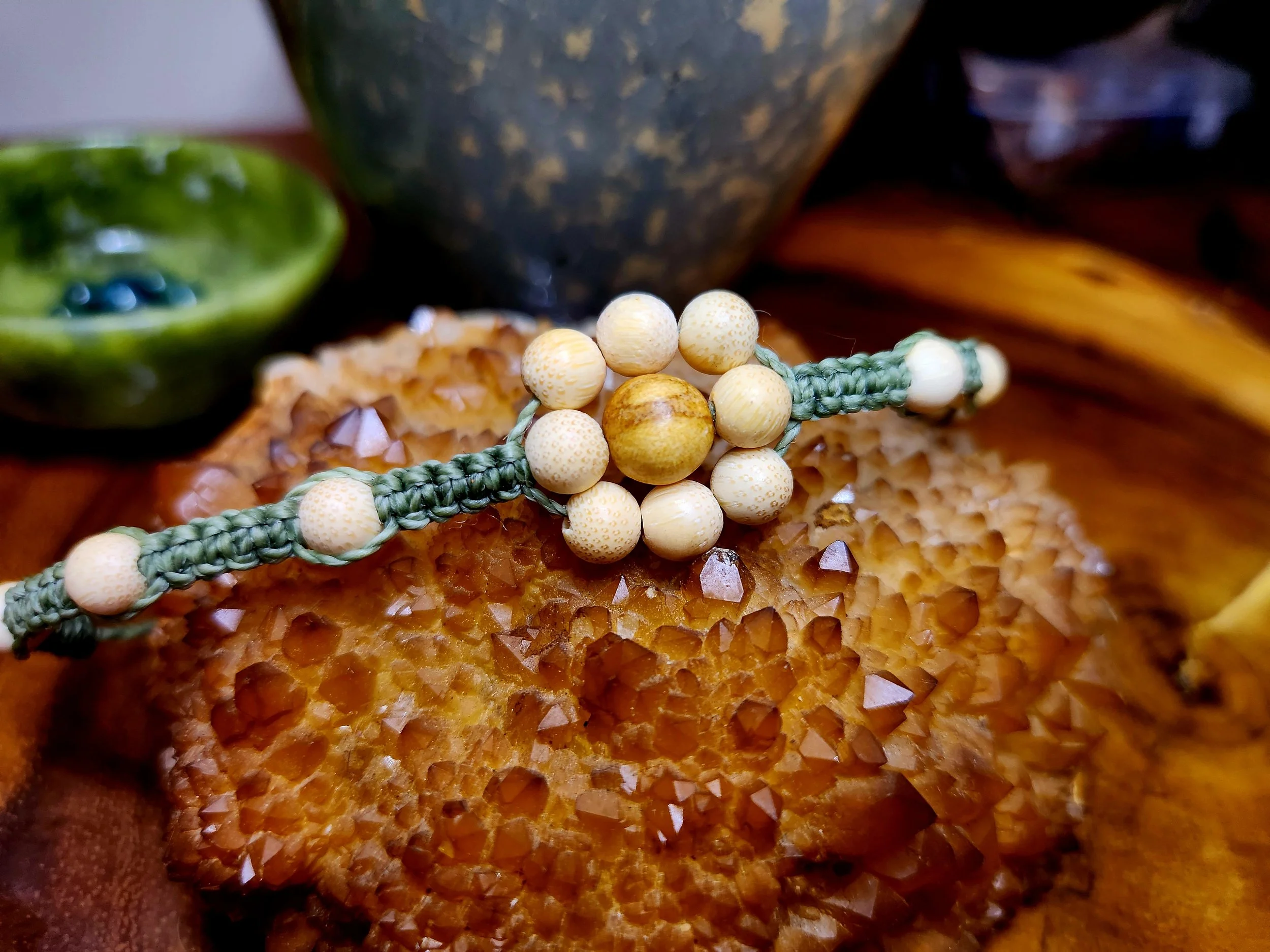Simple Flower Bracelet with Wooden Beads