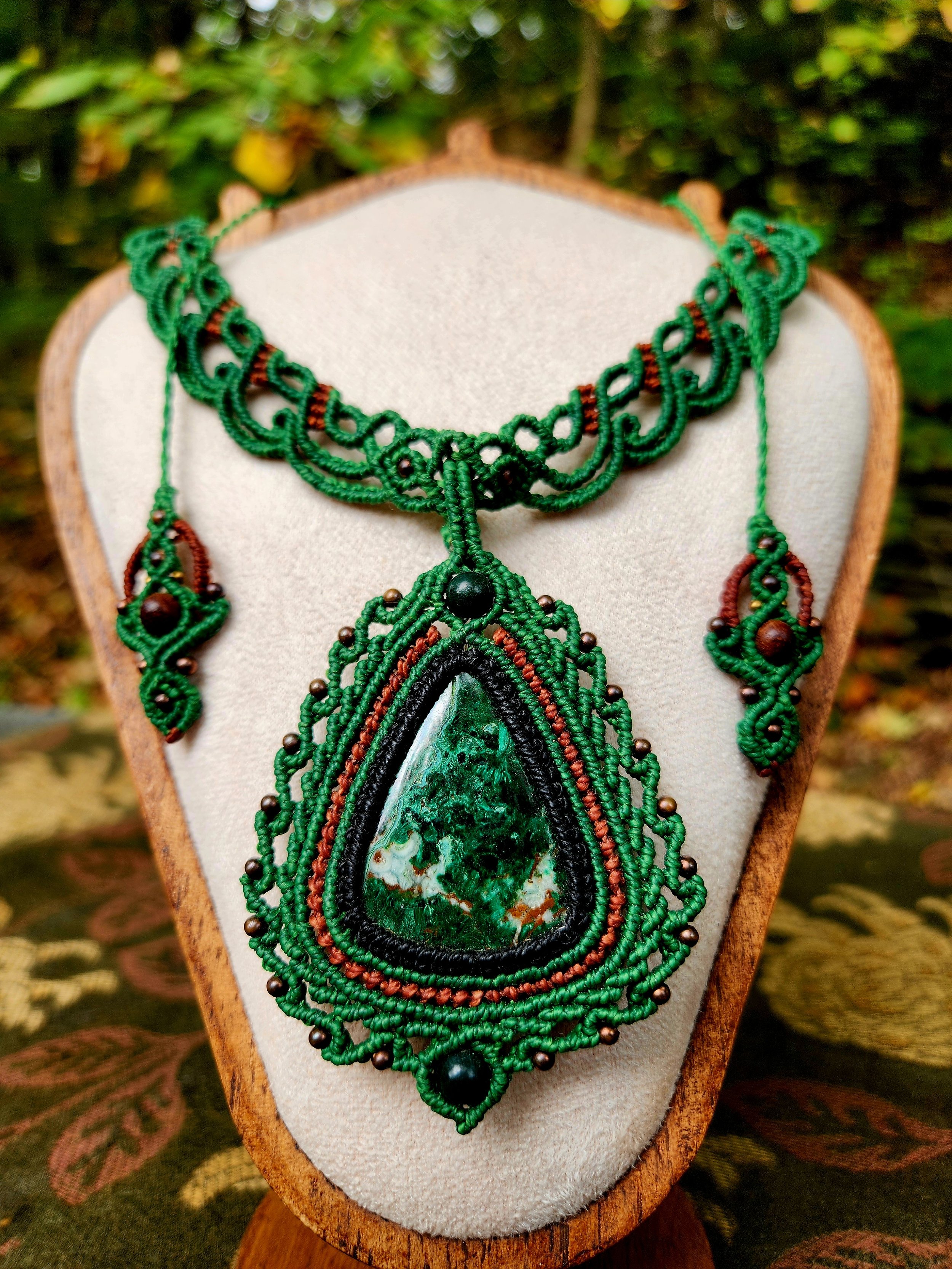 Stunning One of a Kind Choker Style Necklace with Malachite Cabochon